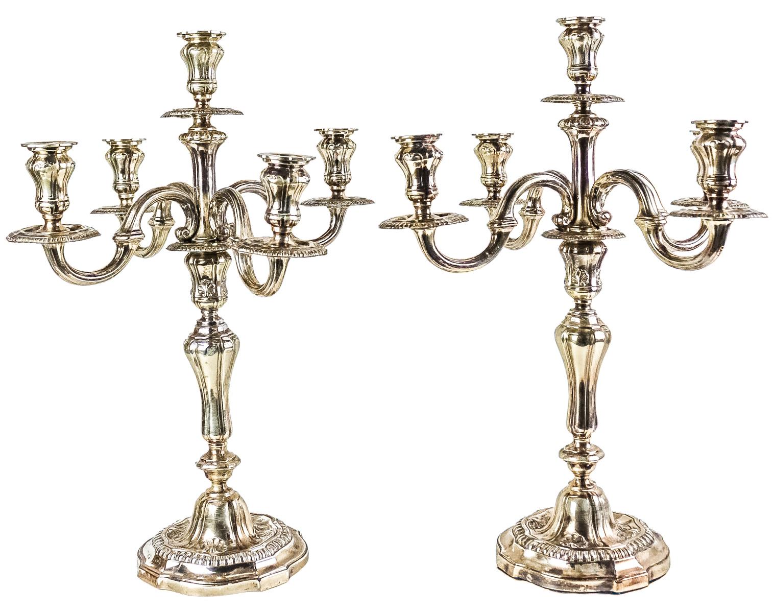 PAREJA DE CANDELABROS DEL PRIMER CUARTO DE SIGLO XX