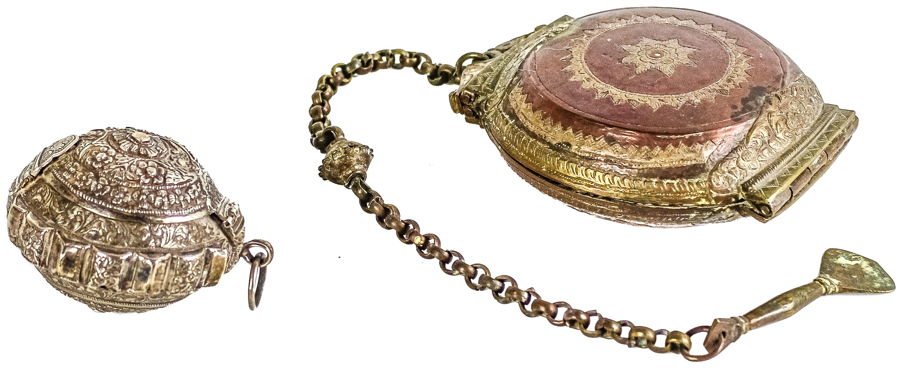 OBJETOS DE METAL Y PLATA DE LA INDIA DEL 1º CUARTO DE S.XX