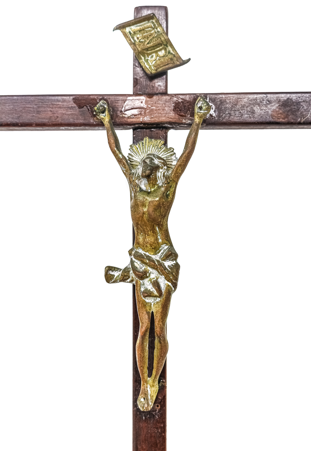 CRUCIFIJO EN BRONCE SOBRE CRUZ EN MADERA DEL SIGLO XIX