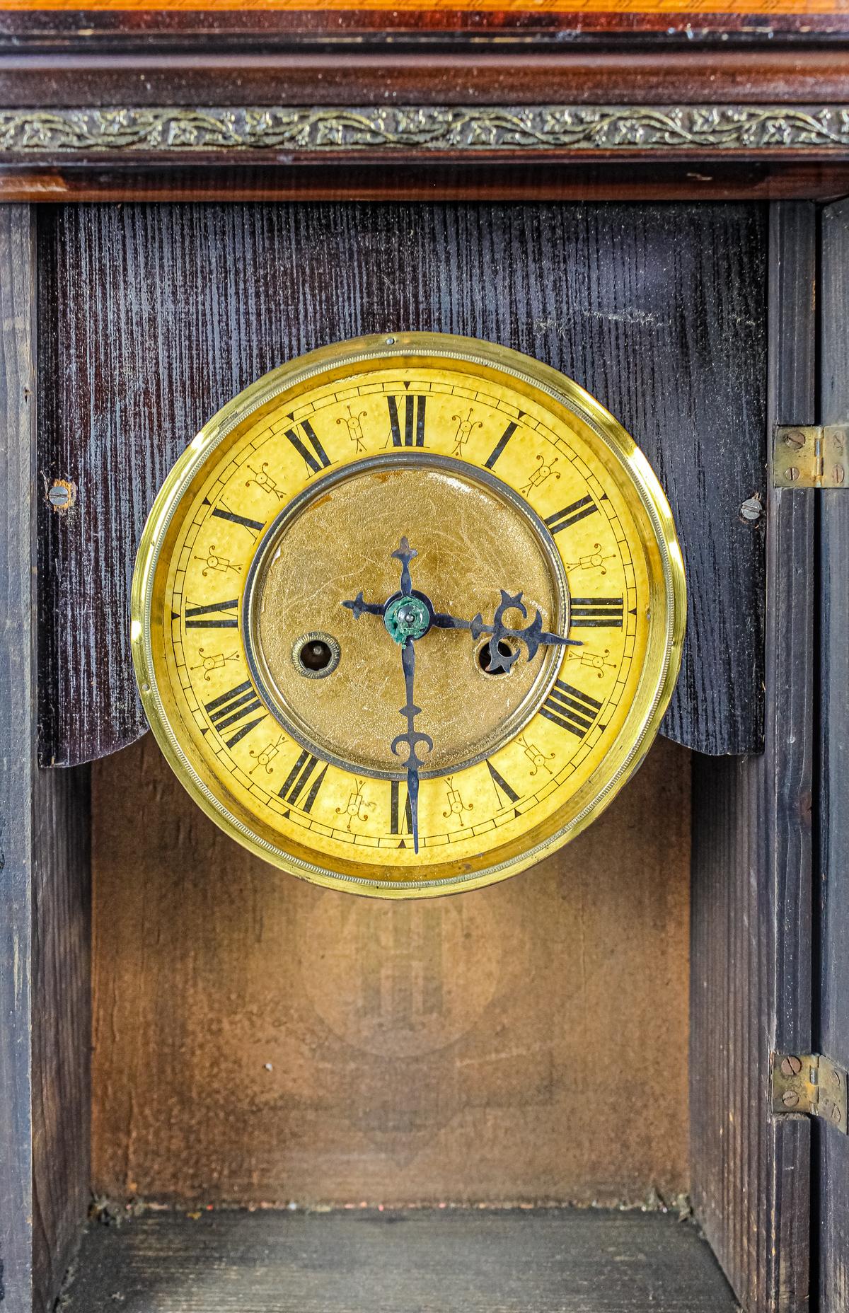 RELOJ DE MADERA DE FINALES DE SIGLO XIX