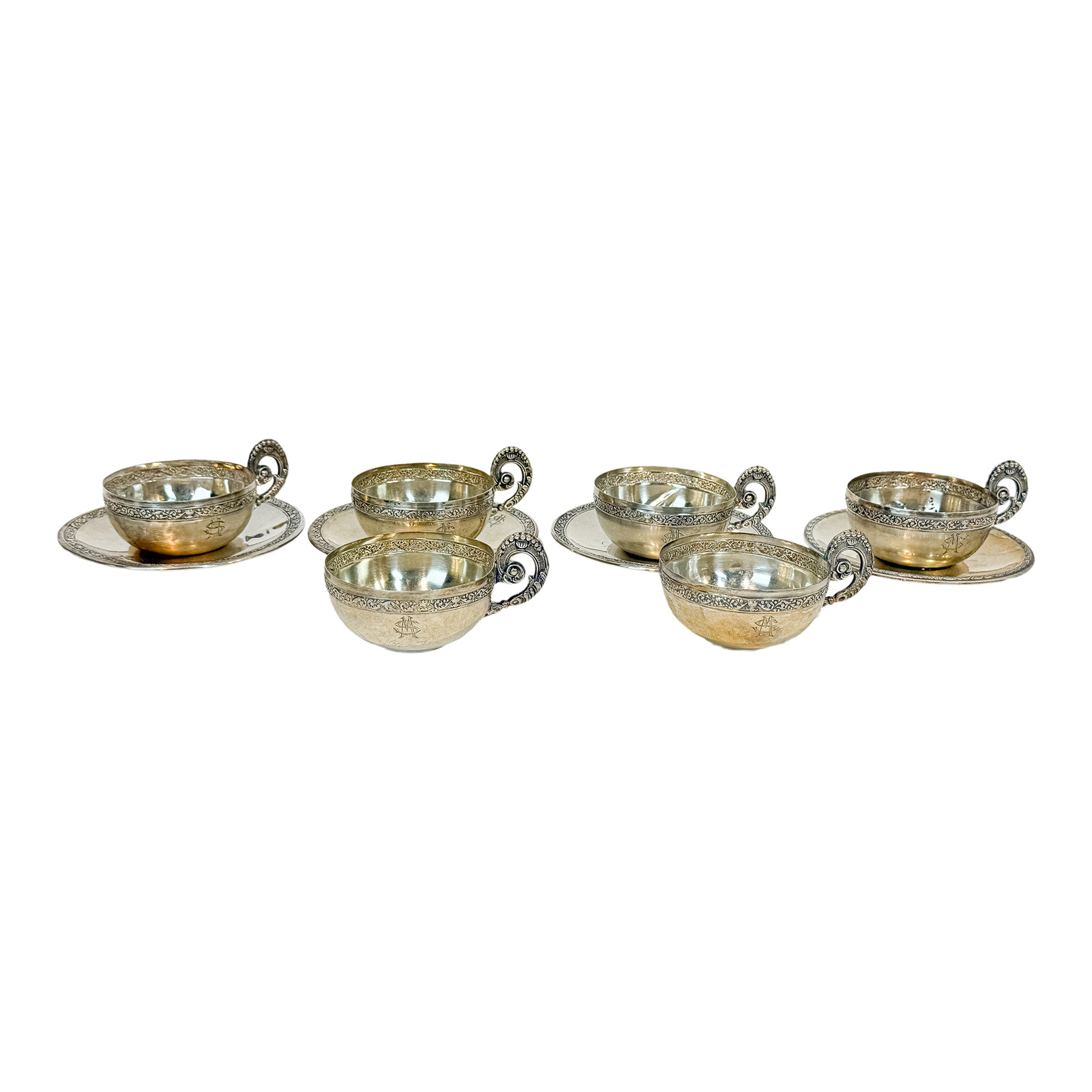 CONJUNTO DE TAZAS CON PLATO EN PLATA DEL PRIMER TERCIO S.XX