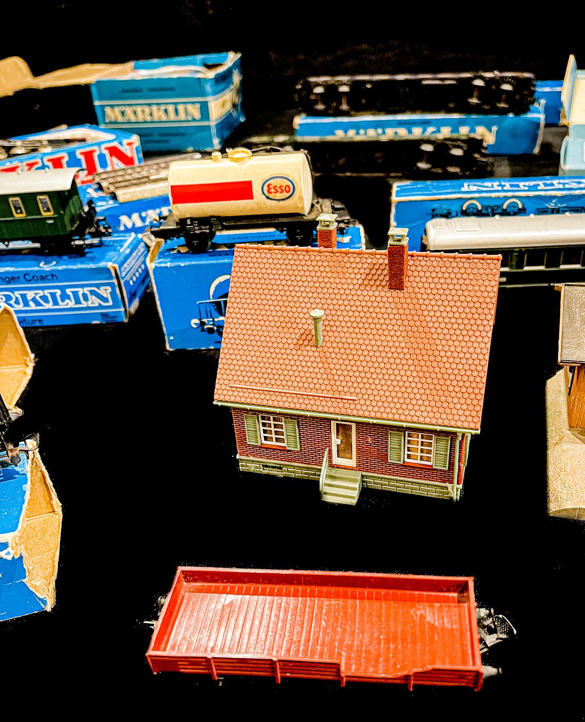 GRAN LOTE DE TRENES Y COMPLEMENTOS MÄRKLIN