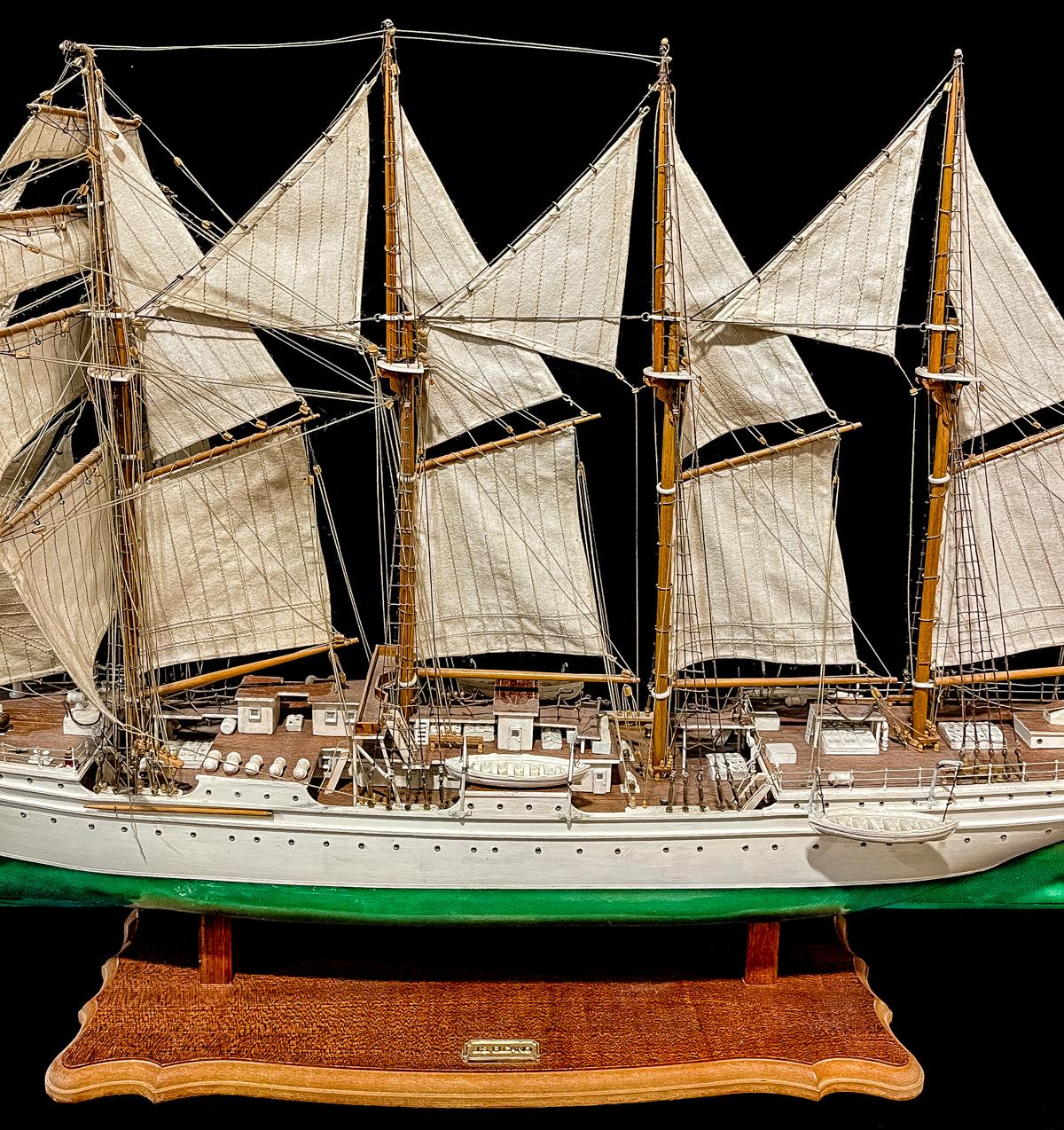 MAQUETA DE BARCO "JUAN SEBASTIAN EL CANO"