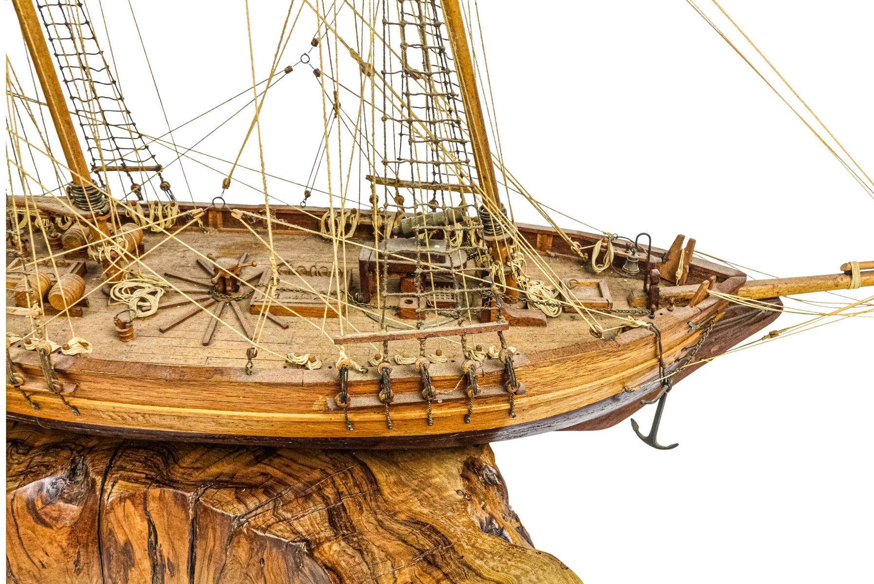 MAQUETA DE BARCO VELERO DE MEDIADOS DEL S.XX