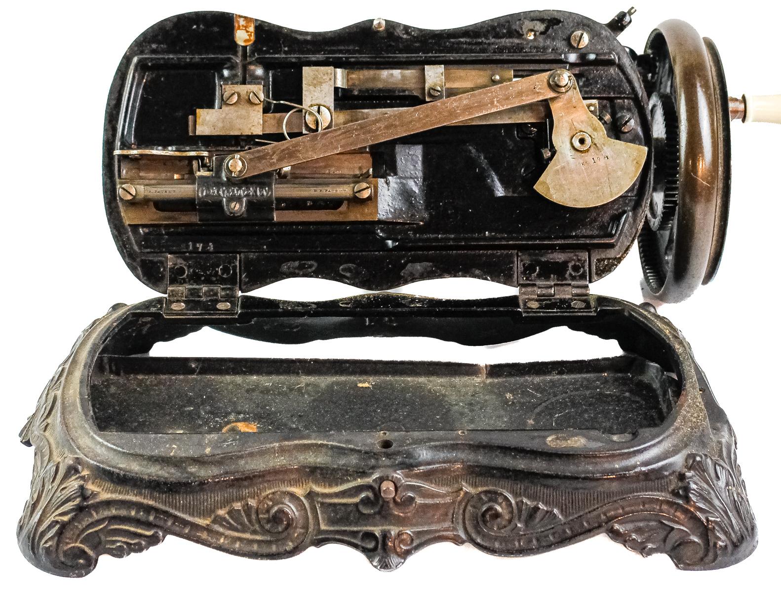 MAQUINA DE COSER MACHINE Nº 2 CIRCA 1890