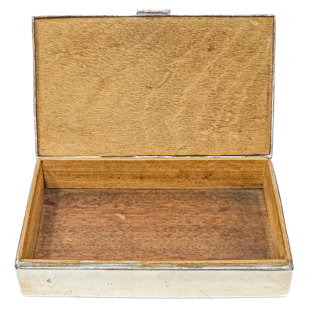 CAJA TABAQUERA Y CENICERO DE LOS AÑOS 70