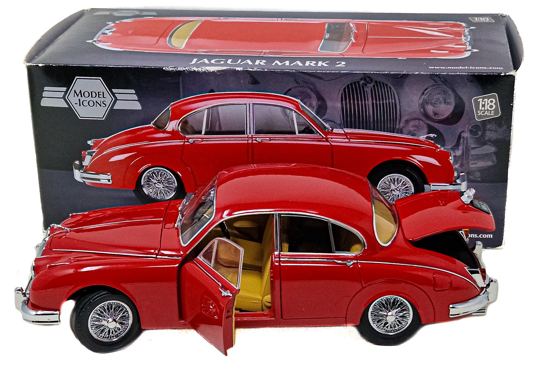 MAQUETA DE COCHE "JAGUAR MK II"