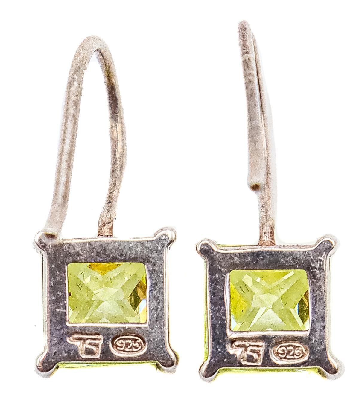 PENDIENTES CON CIRCONITAS VERDES