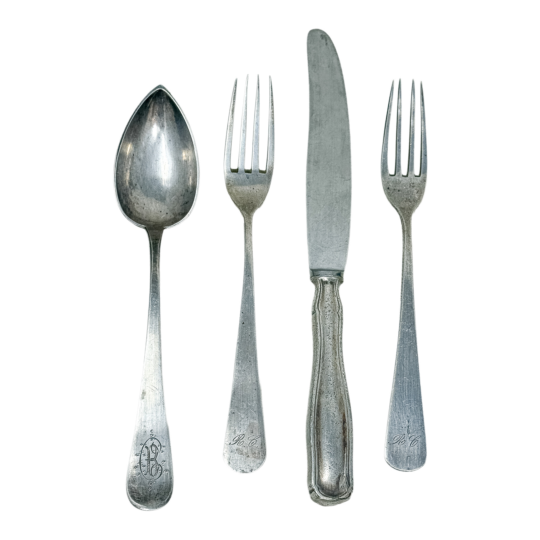 CONJUNTO DE CUBIERTOS EN PLATA DE FINALES DEL S.XIX