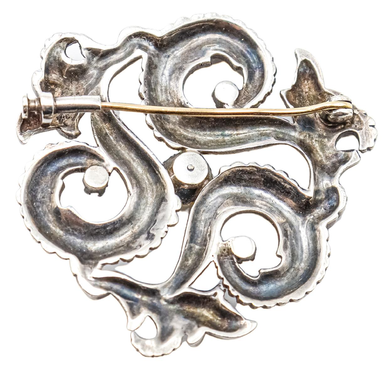 BROCHE CON PERLA DE LOS AÑOS 40