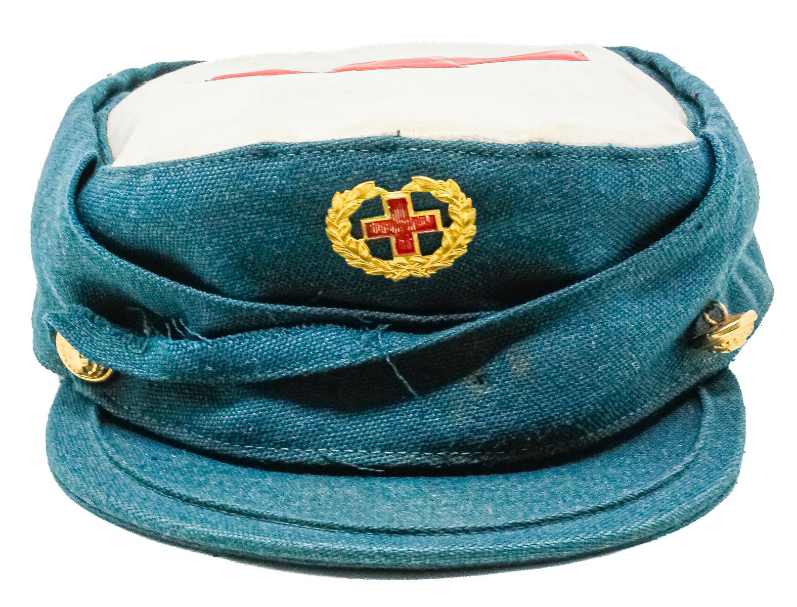 GORRA Y PAREJA DE INSIGNIAS CRUZ ROJA 