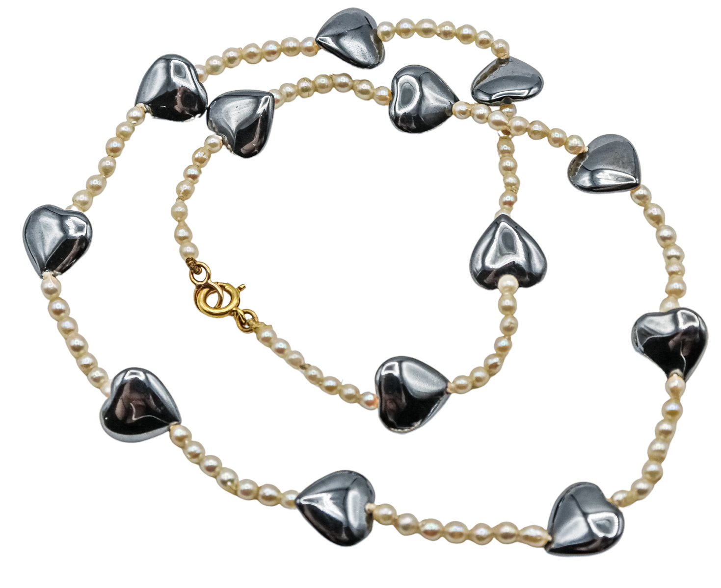 COLLAR DE PERLAS Y HEMATIES