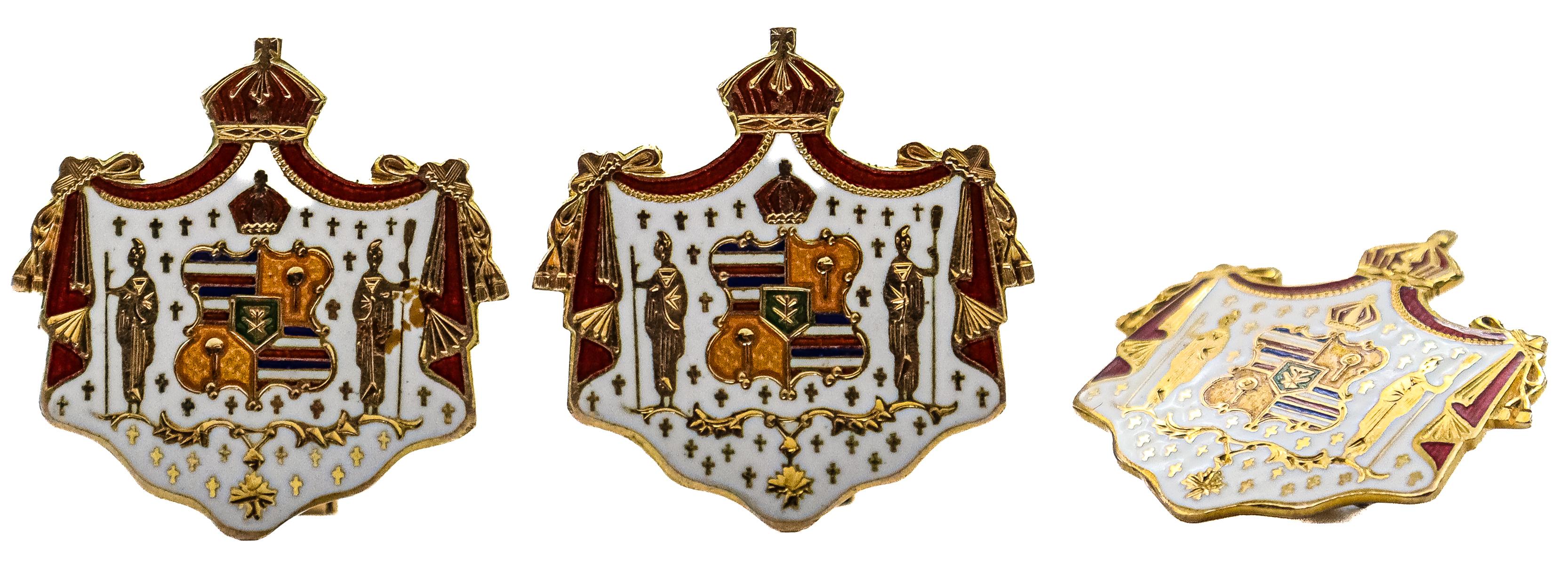 GEMELOS Y INSIGNIA DE SOLAPA DE LOS AÑOS 80