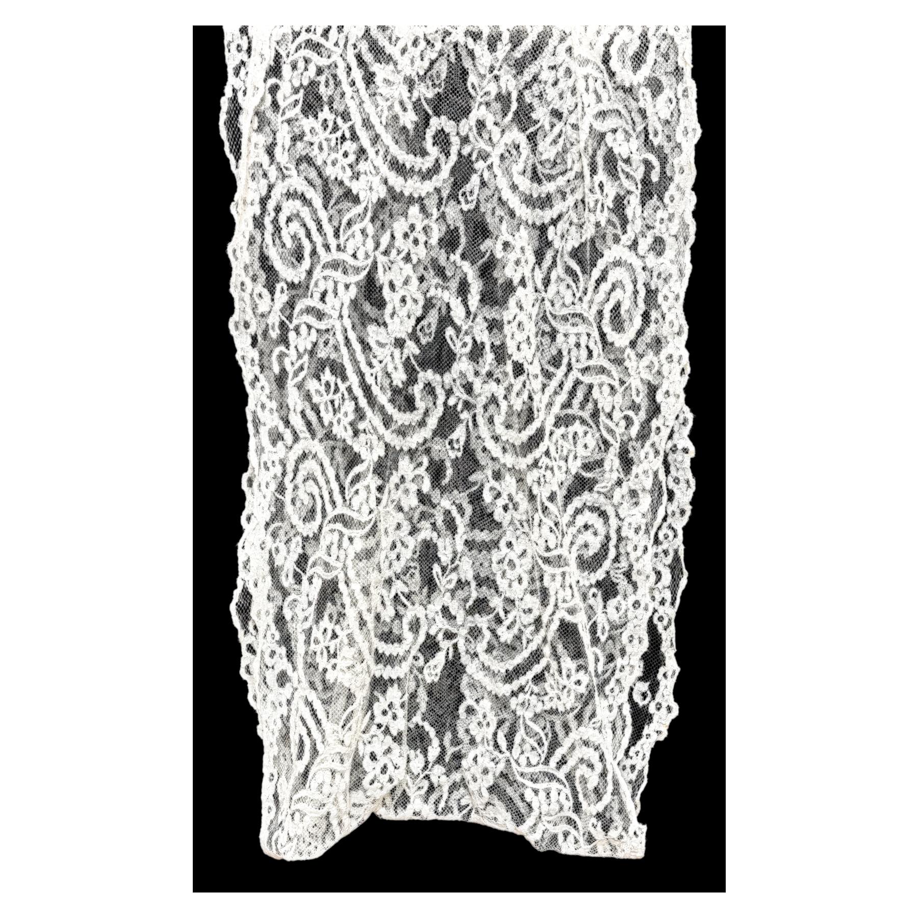 FOULARD DE ENCAJE DEL PRIMER TERCIO DEL S.XX