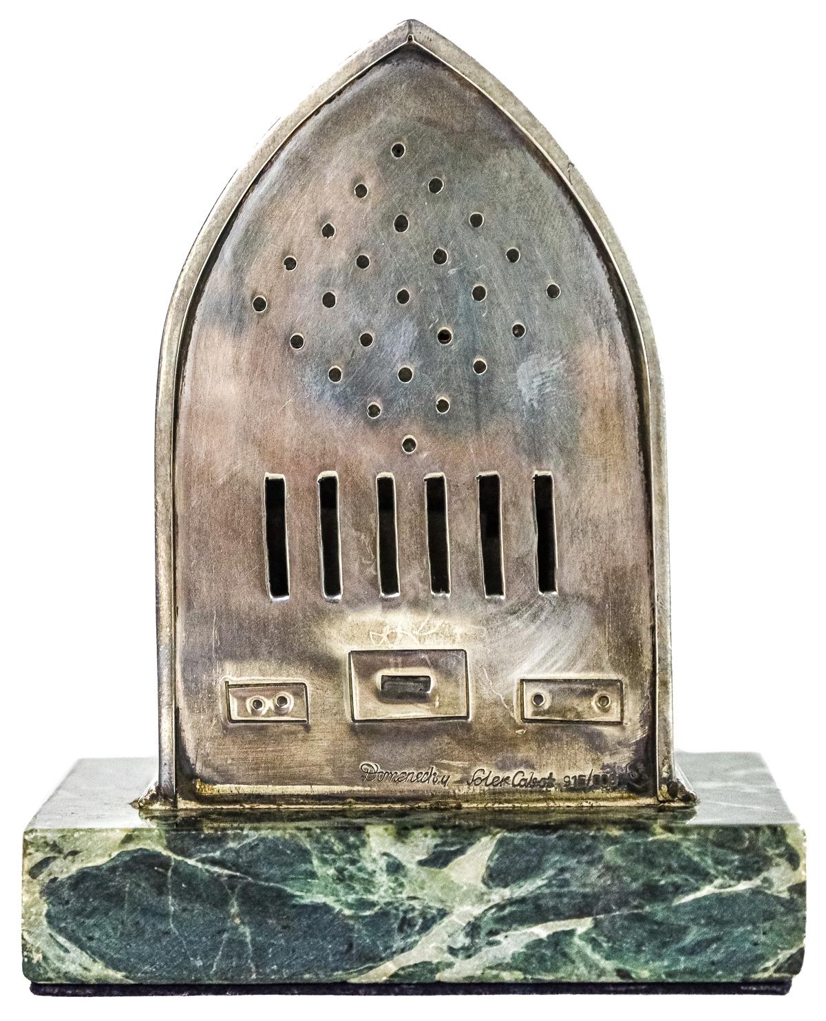 MINIATURA DE RADIO CAPILLA EN PLATA DE PRIMERA MITAD S. XX