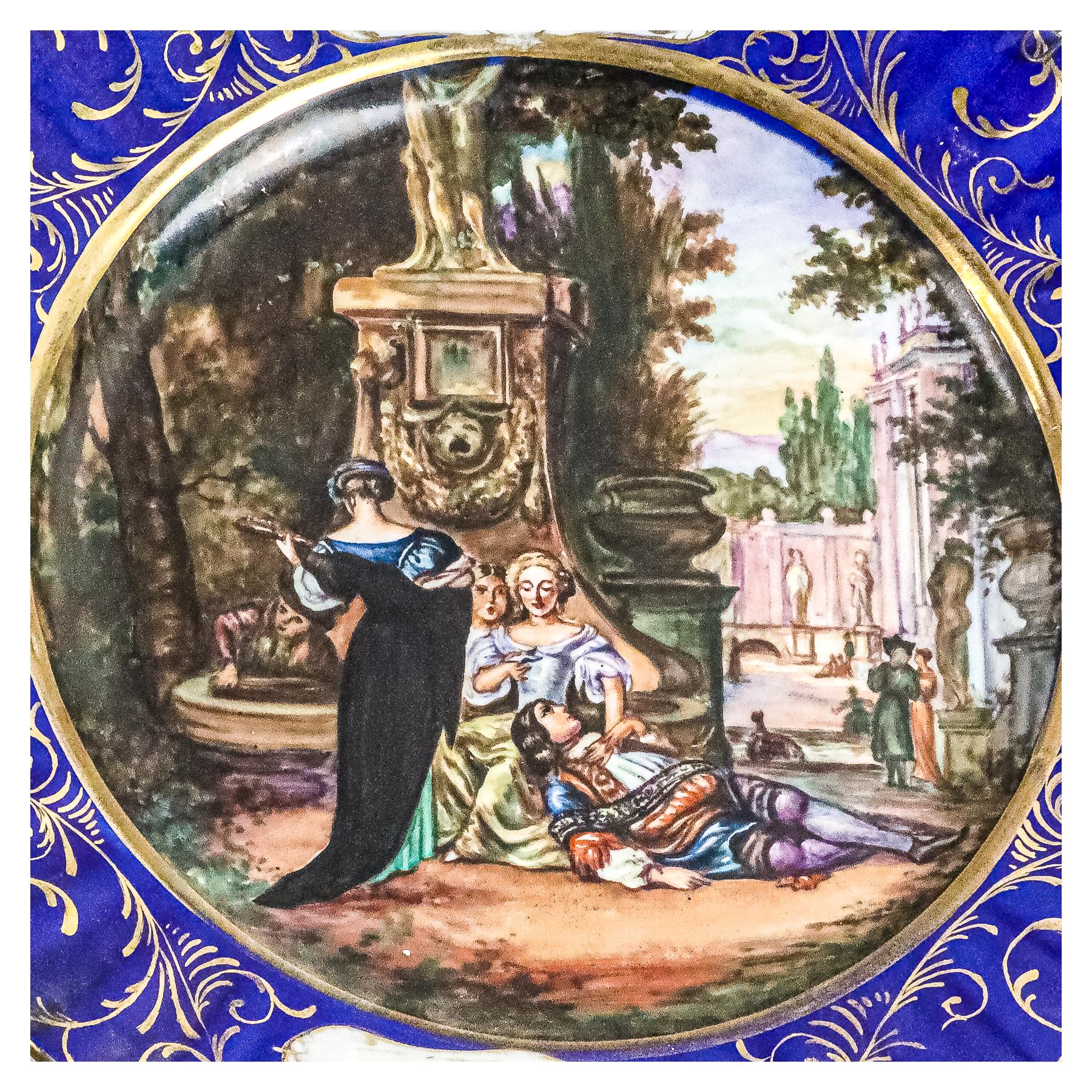 TRES PLATOS DE PORCELANA SANTA CLARA DE MEDIADOS DE S. XX