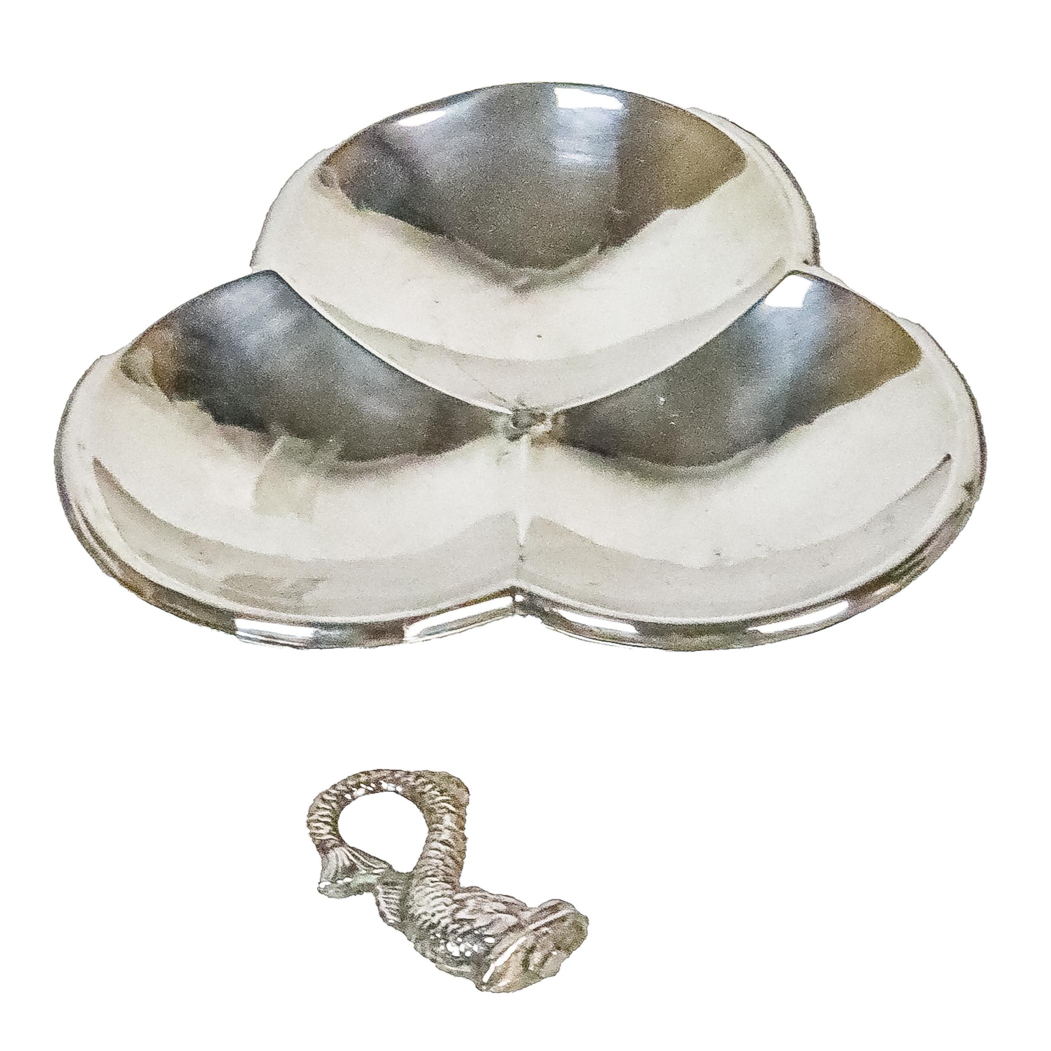 CENTRO APERITIVERO EN PLATA  DE MEDIADOS DE S. XX