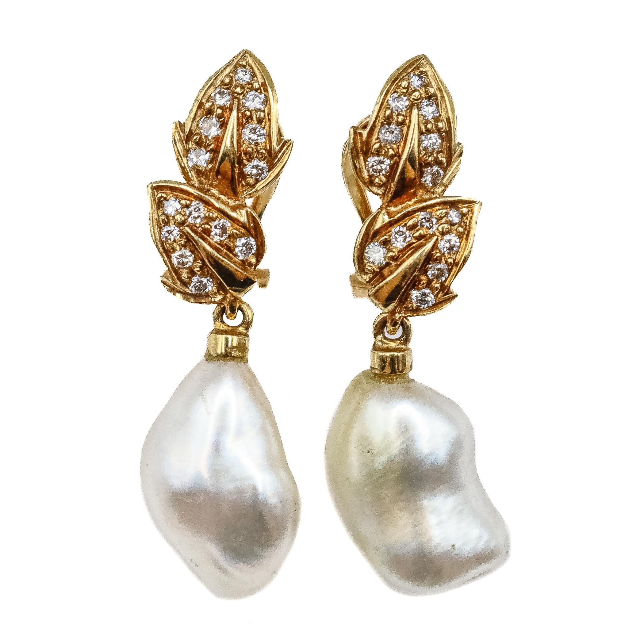 PENDIENTES CON PERLAS Y BRILLANTES