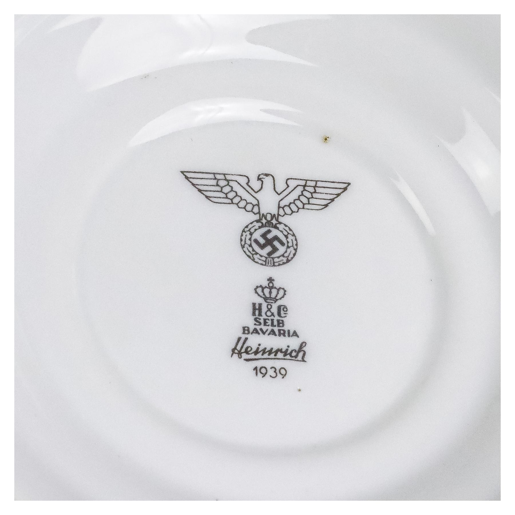 GRAN RECIPIENTE EN PORCELANA ALEMANA DE 1939