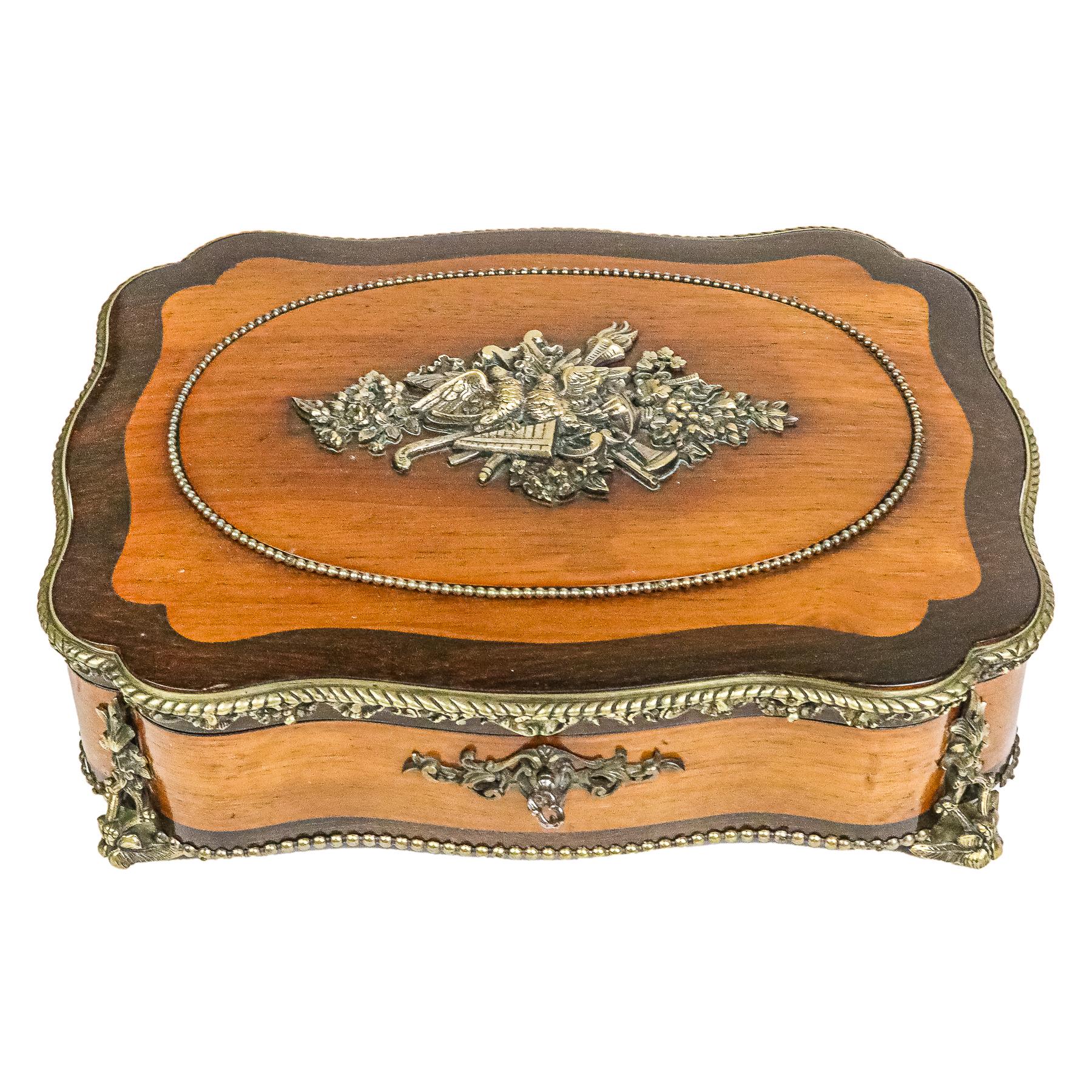 CAJA FRANCESA ESTILO NAPOLEÓN III CIRCA 1900