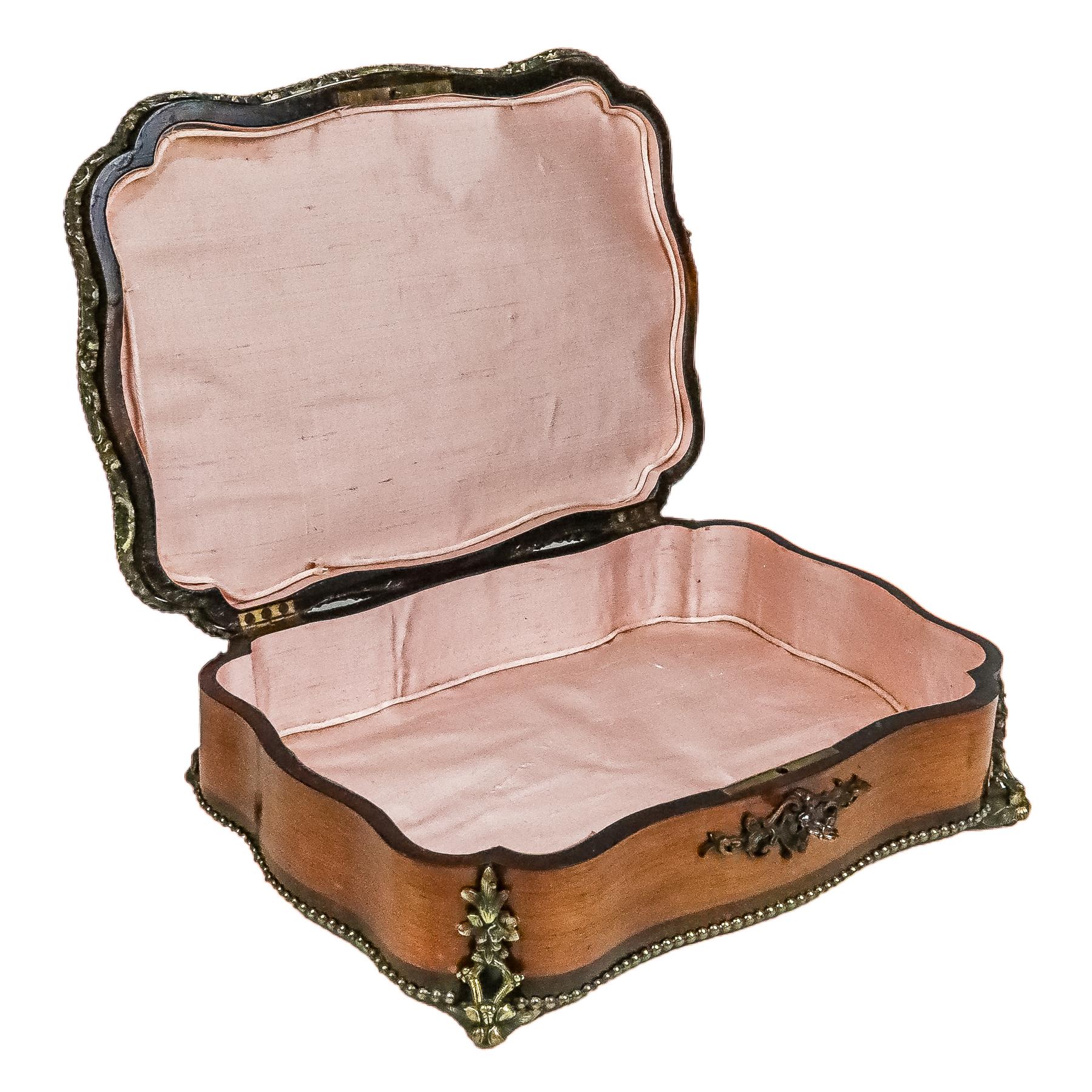 CAJA FRANCESA ESTILO NAPOLEÓN III CIRCA 1900