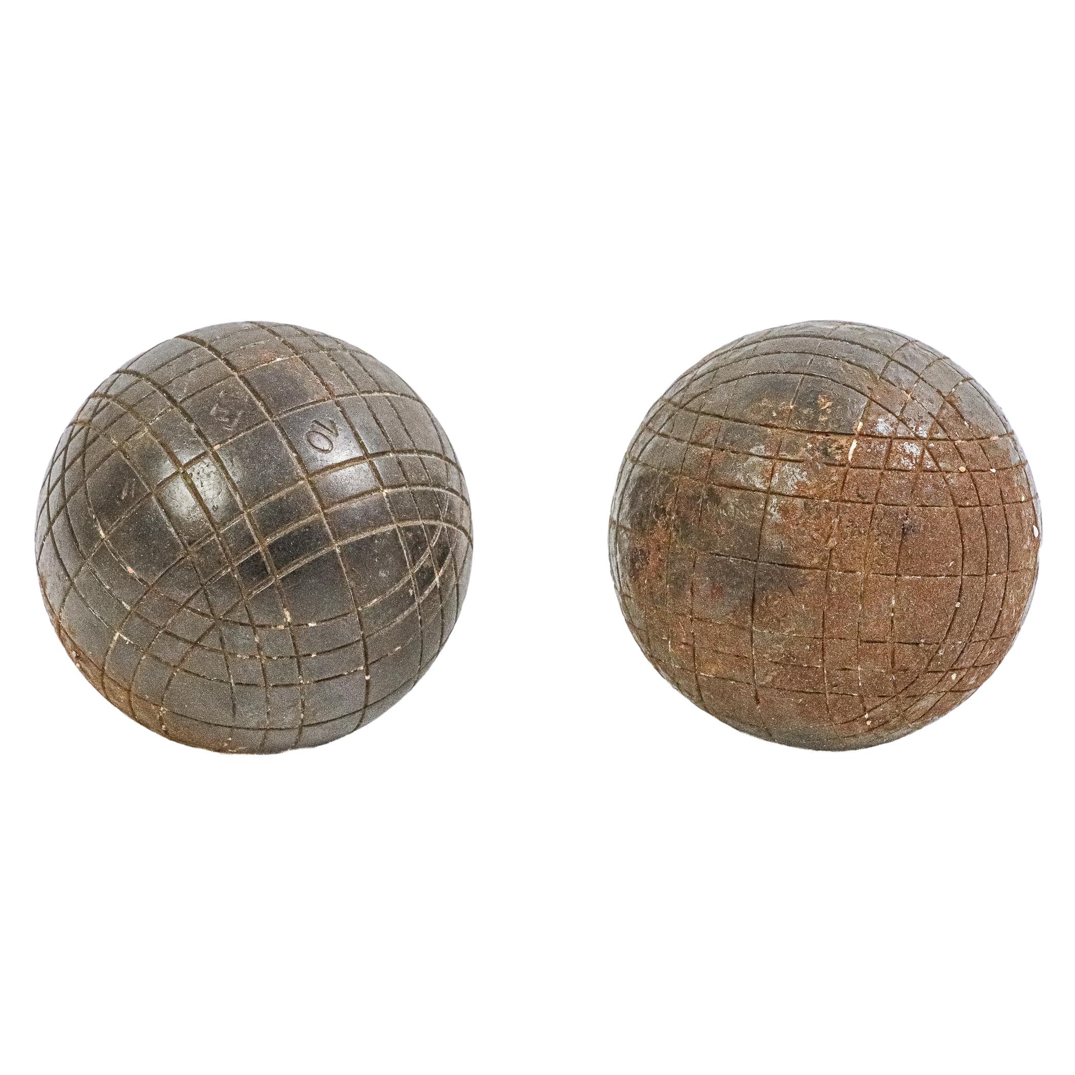 DOS BOLAS DE PETANCA MEDIADOS SIGLO XX