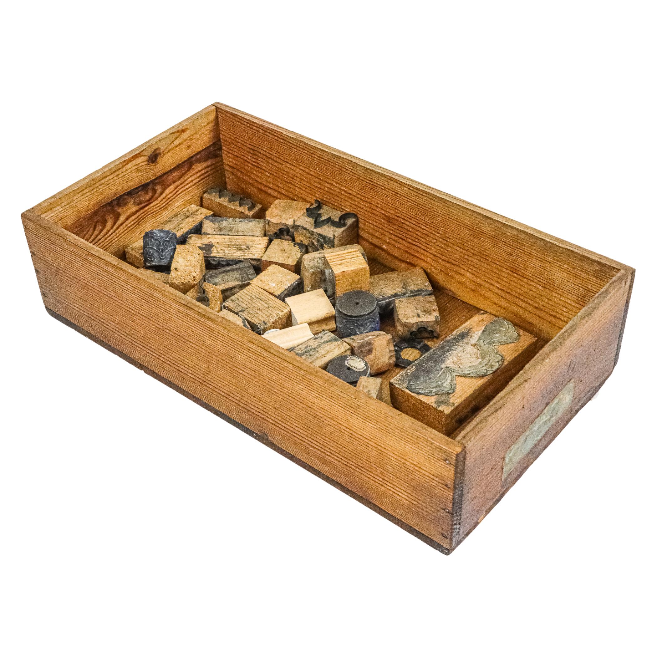 COLECCIÓN DE PEQUEÑOS TAMPONES DE ESTAMPACIÓN PPS. SIGLO XX