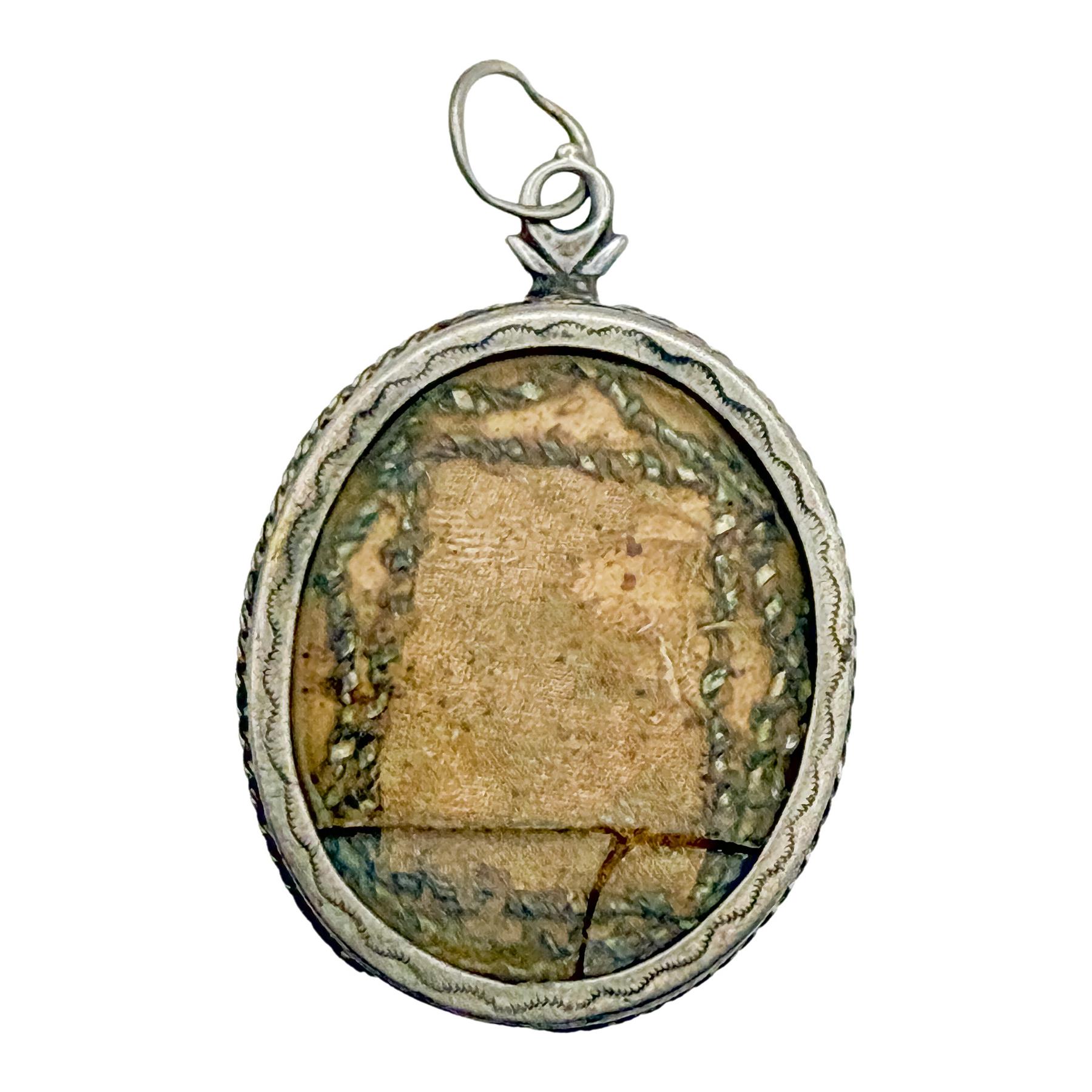 RELICARIO DE PLATA DEL SIGLO XVIII