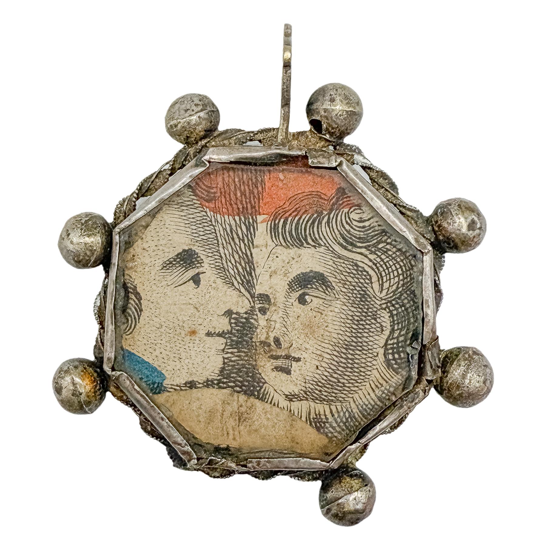 MEDALLÓN DEVOCIONAL DE PLATA DEL SIGLO XVIII