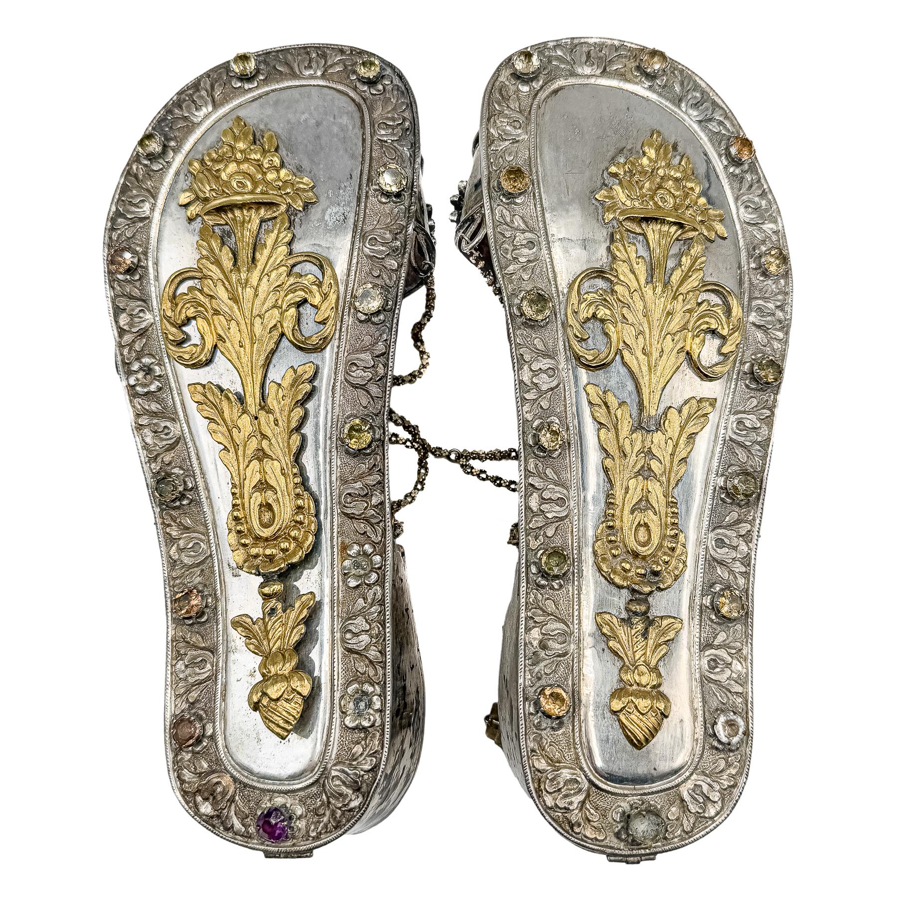 ZAPATILLAS DE PLATA PARA IMAGEN DE MEDIADOS DEL SIGLO XIX