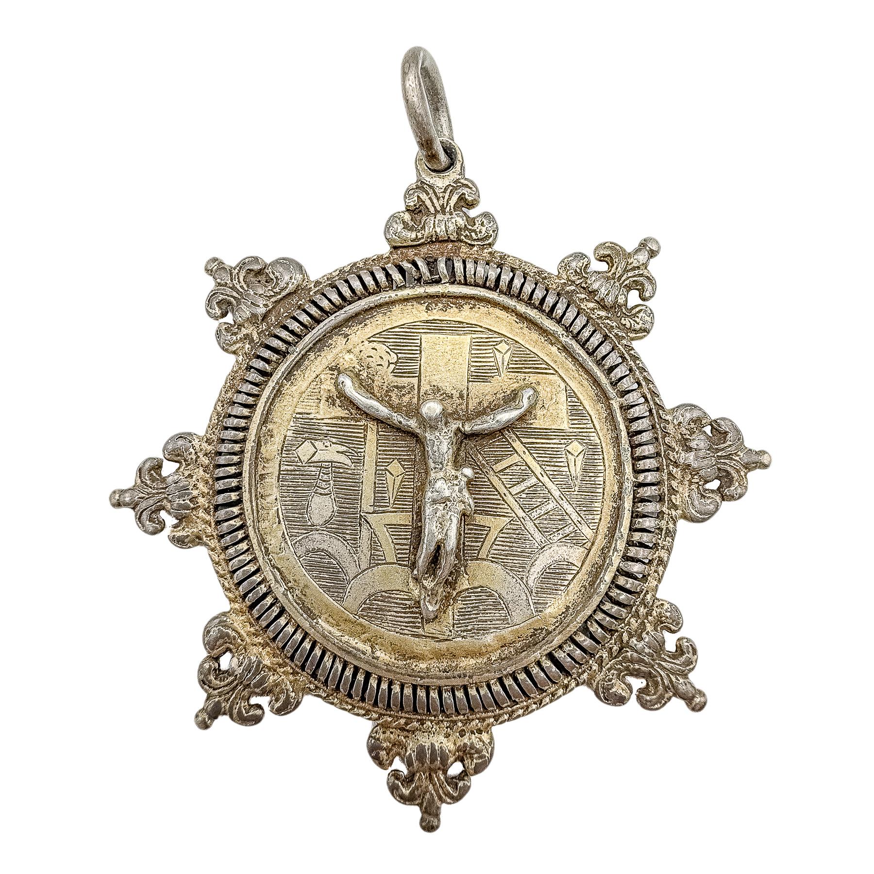 MEDALLÓN PATENA DE PLATA ESPAÑOLA DEL SIGLO XVII