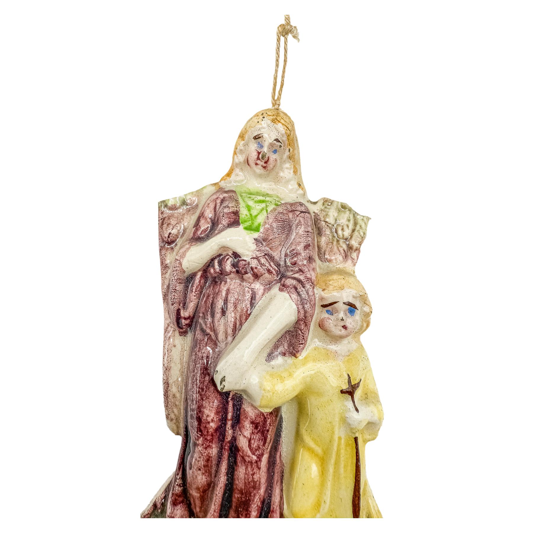 CINCO BENDITERAS DE PORCELANA Y BISCUIT DEL SIGLO XIX