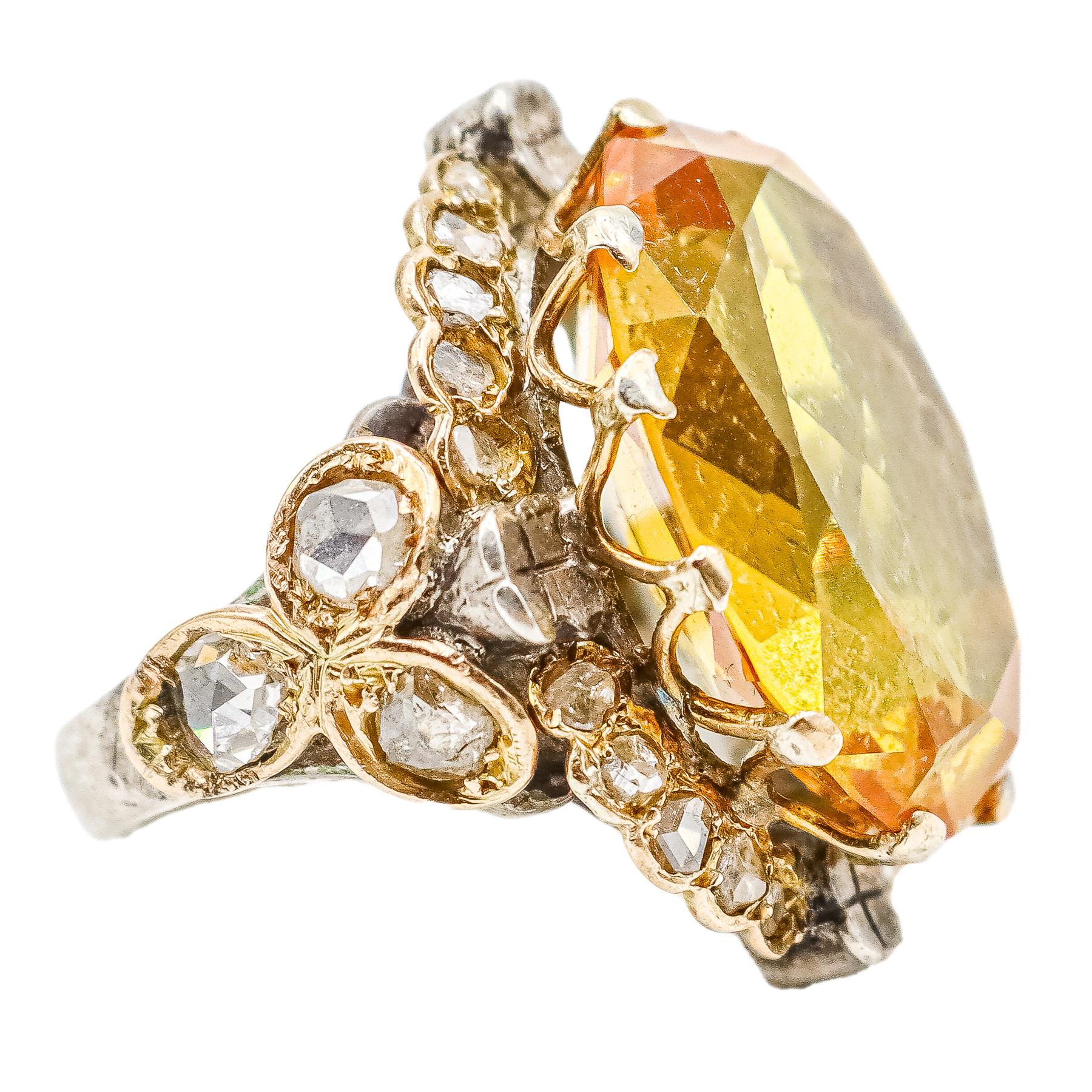 ANILLO CON ZAFIRO AMARILLO Y DIAMANTES