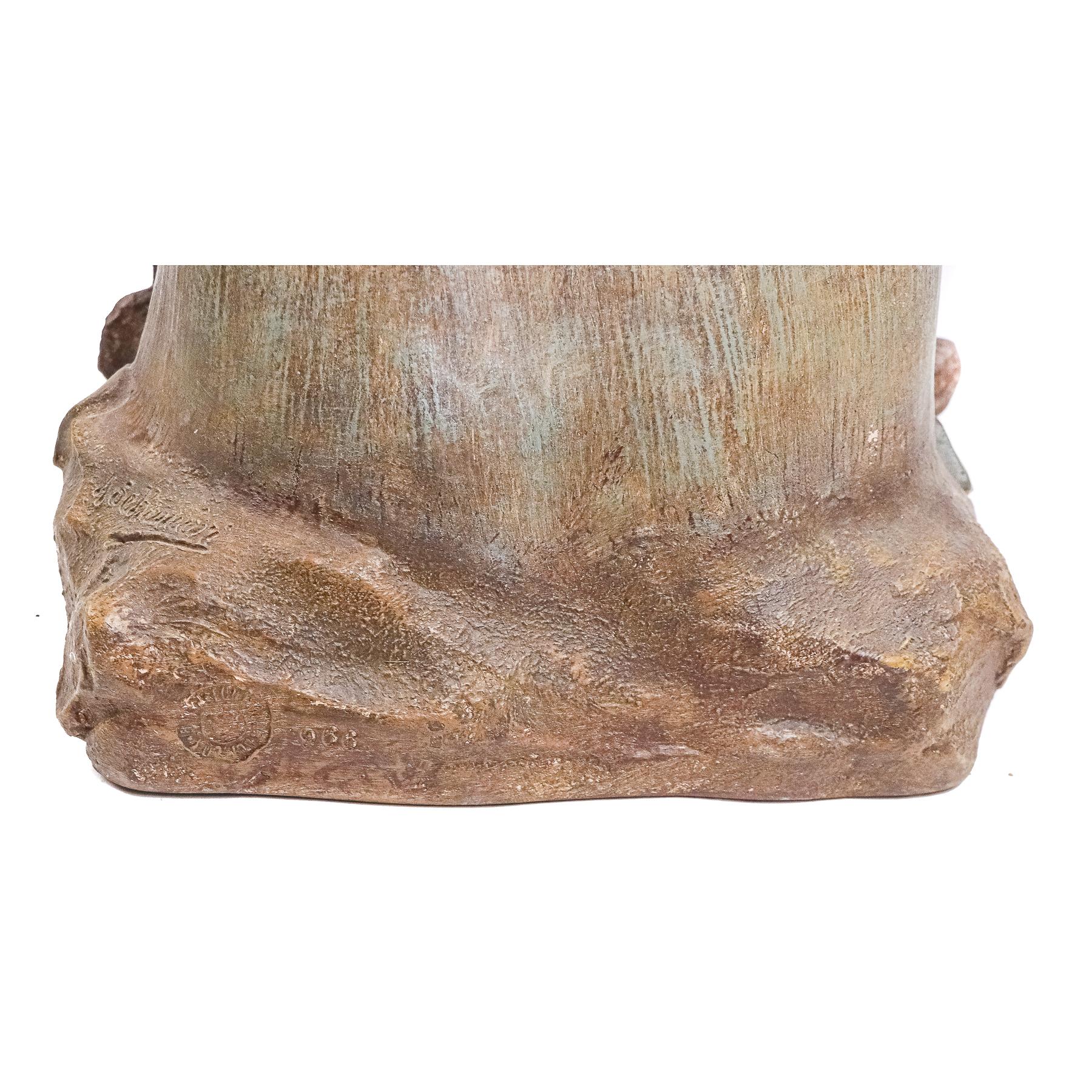 FIGURA EN TERRACOTA AUSTRIACA  DE PRIMER CUARTO DE SIGLO XX
