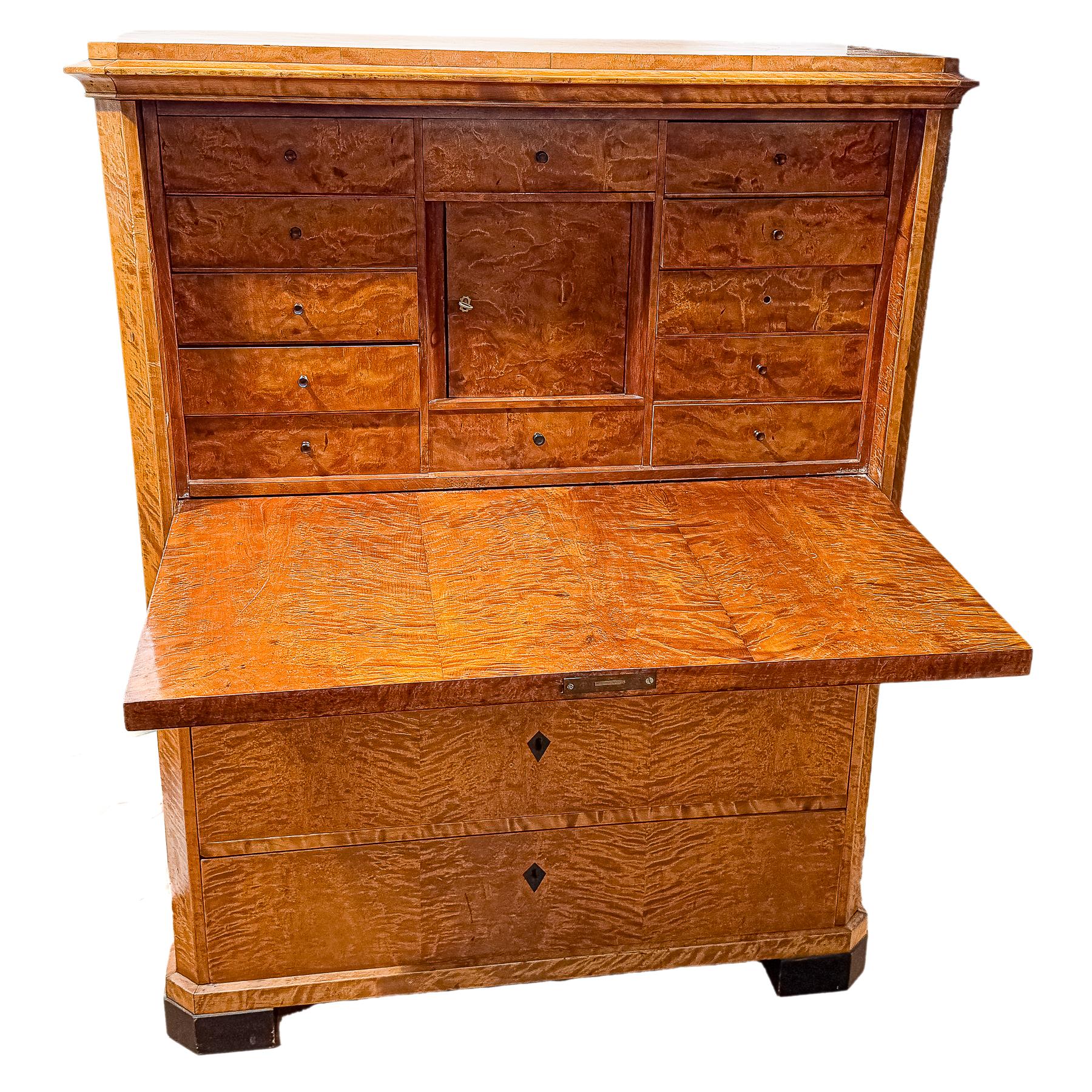 MUEBLE ESTILO BIEDERMAIER DE LA SEGUNDA MITAD DE S. XIX