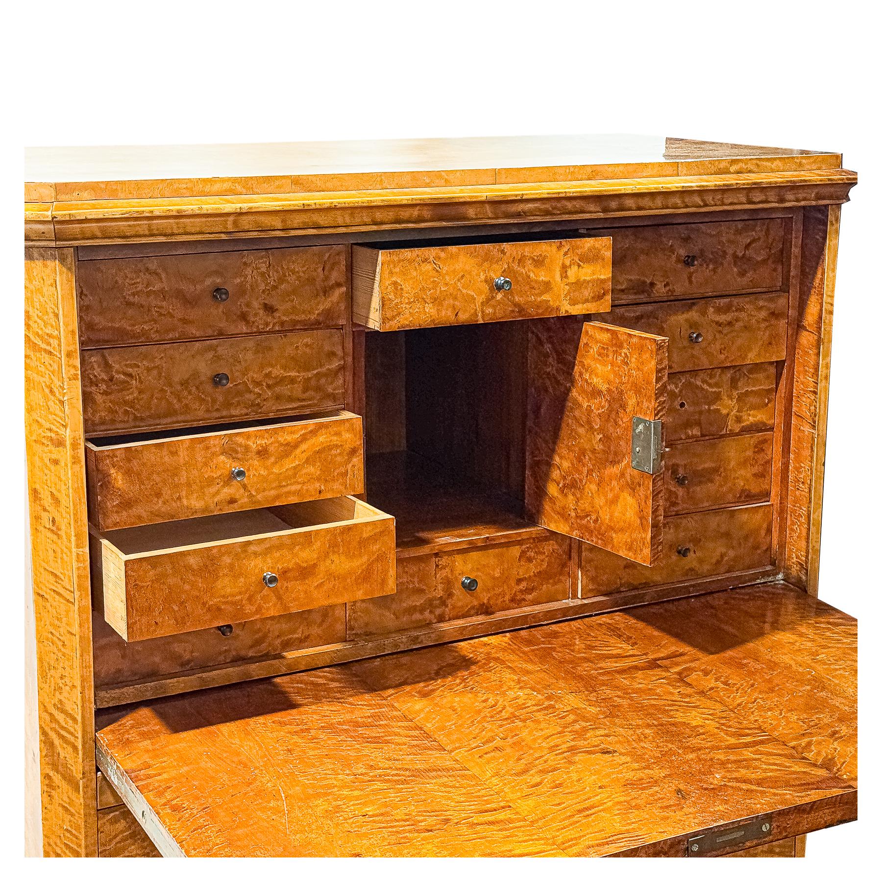 MUEBLE ESTILO BIEDERMAIER DE LA SEGUNDA MITAD DE S. XIX