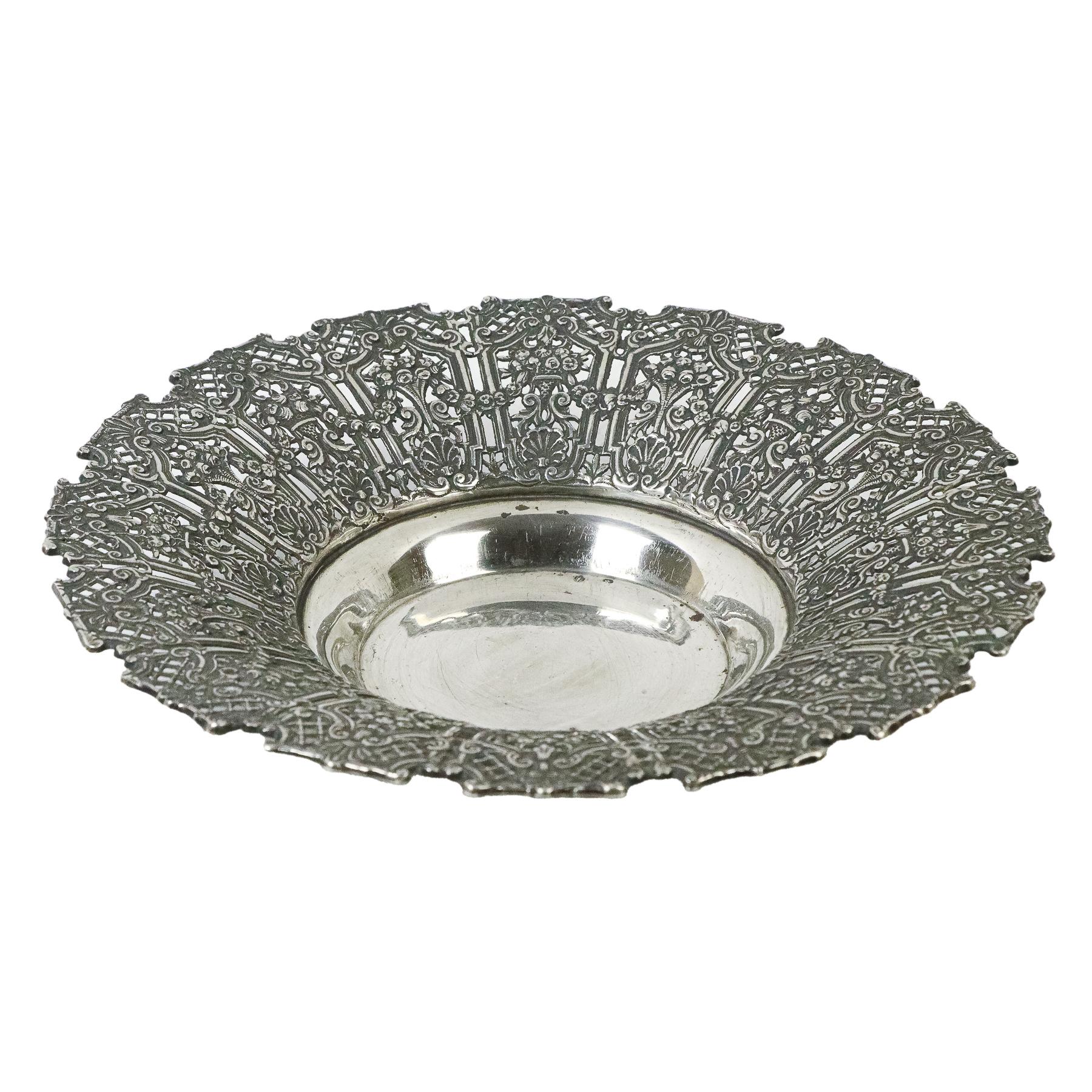 PLATO DE PLATA DE MEDIADOS DE SIGLO XX