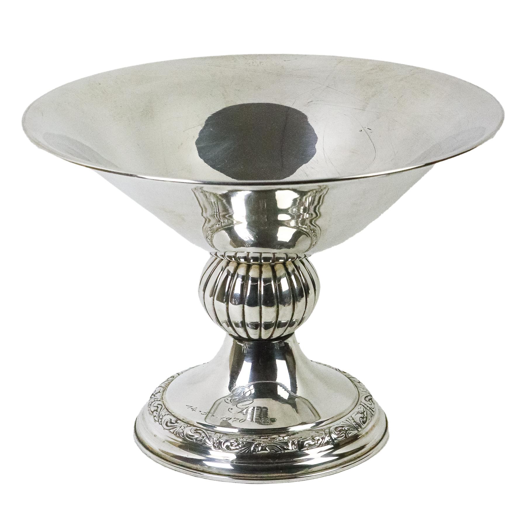 CENTRO EN PLATA DE FINALES DE SIGLO XX