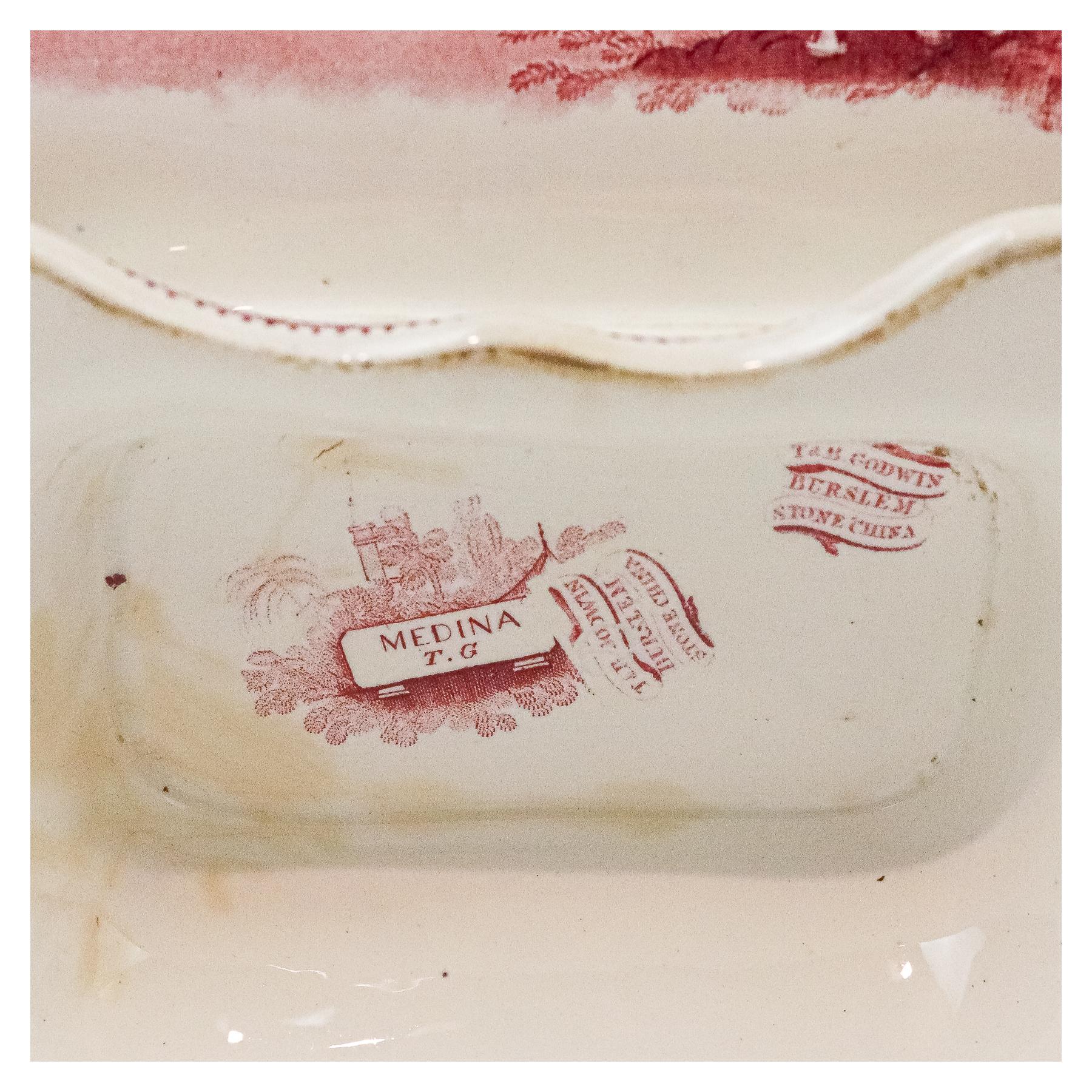 SOPERA DE LOZA INGLESA DE FINALES DE SIGLO XIX