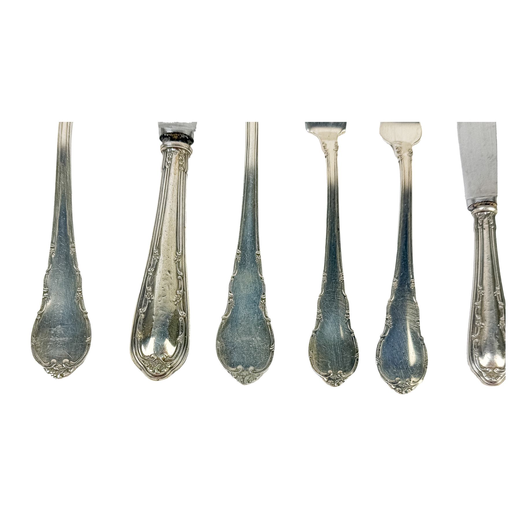 CONJUNTO DE CUBIERTOS DE PLATA DE MEDIADOS DE S. XX