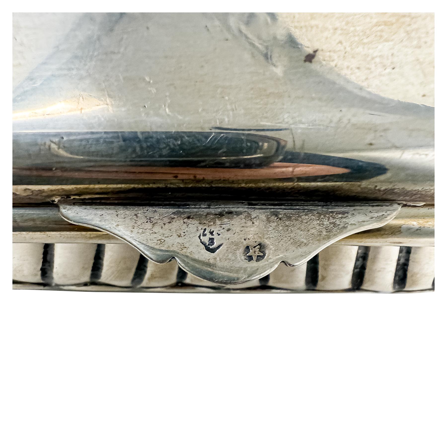 CAJITA DE PLATA DE MEDIADOS DE SIGLO XX