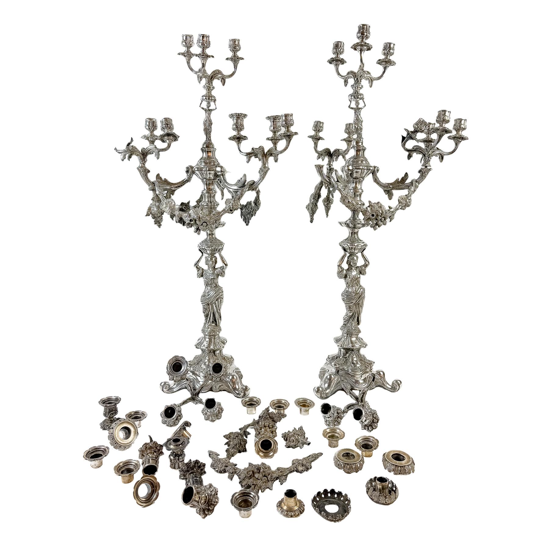 PAREJA DE GRANDES CANDELABROS FRANCESES DE FINALES S. XIX 