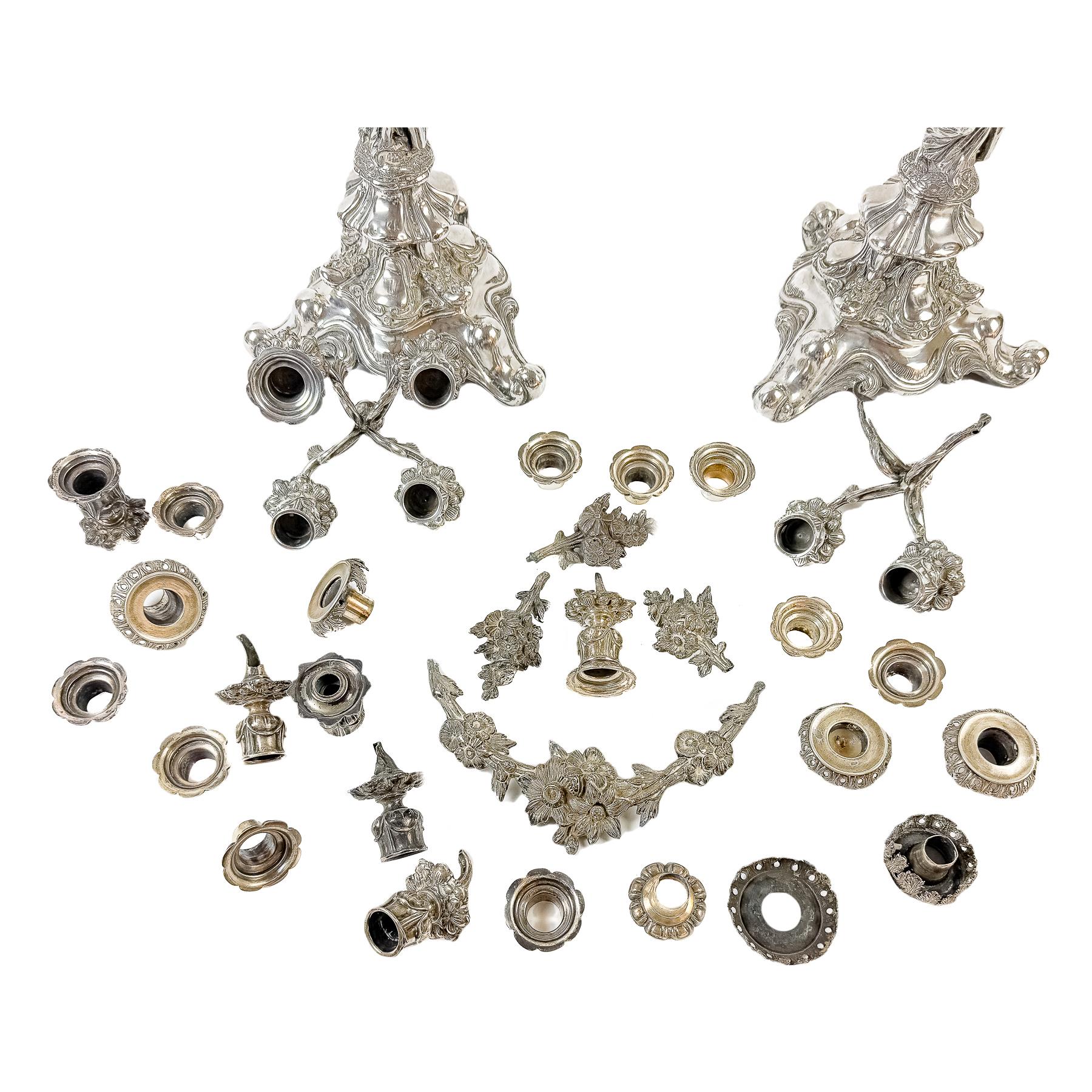 PAREJA DE GRANDES CANDELABROS FRANCESES DE FINALES S. XIX 