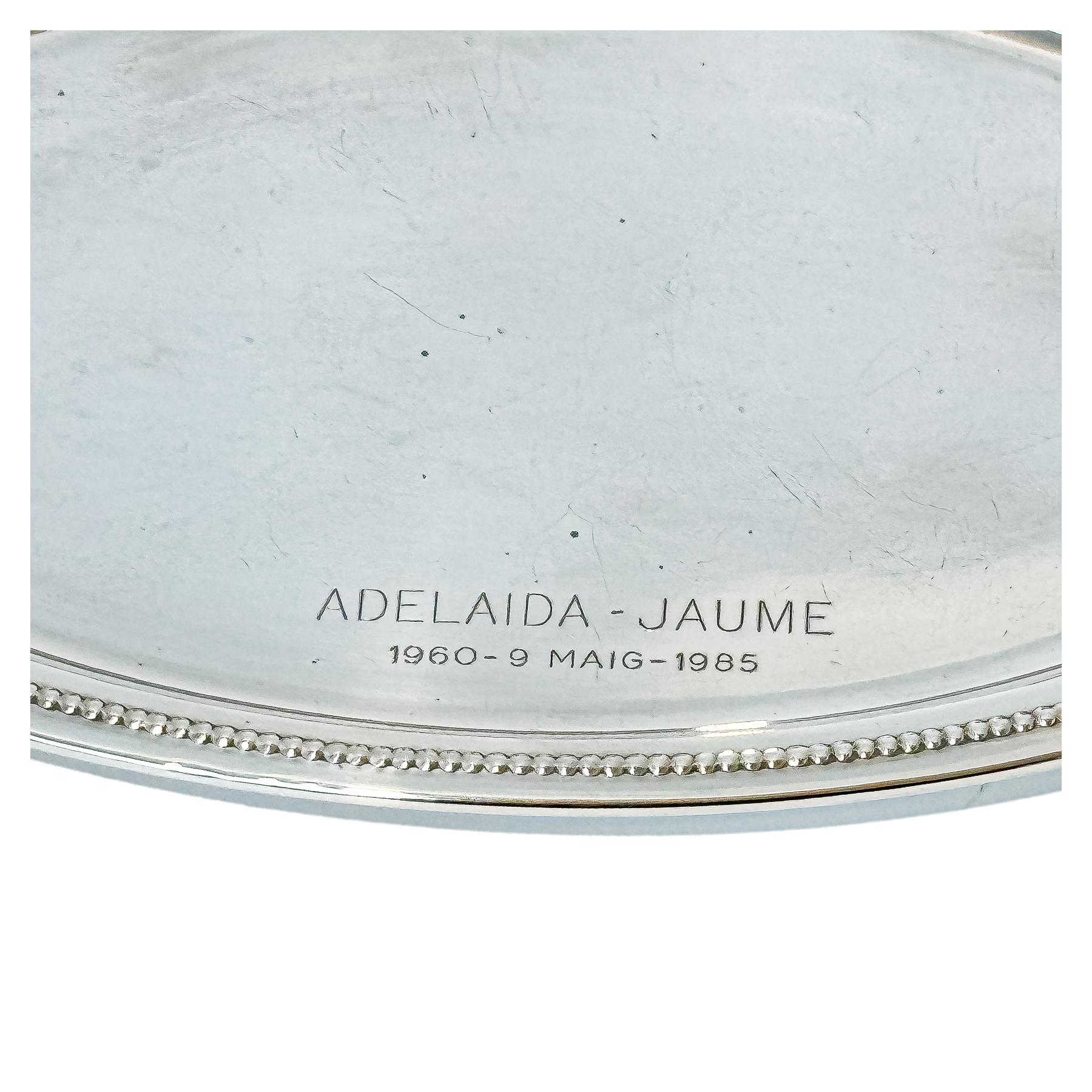 BANDEJA EN PLATA Y DOS COPAS DE CAVA DE FINALES DEL SIGLO XX