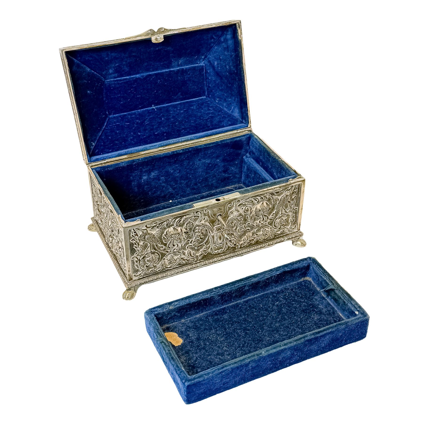 CAJA JOYERO DE PLATA DE MEDIADOS DEL SIGLO XX