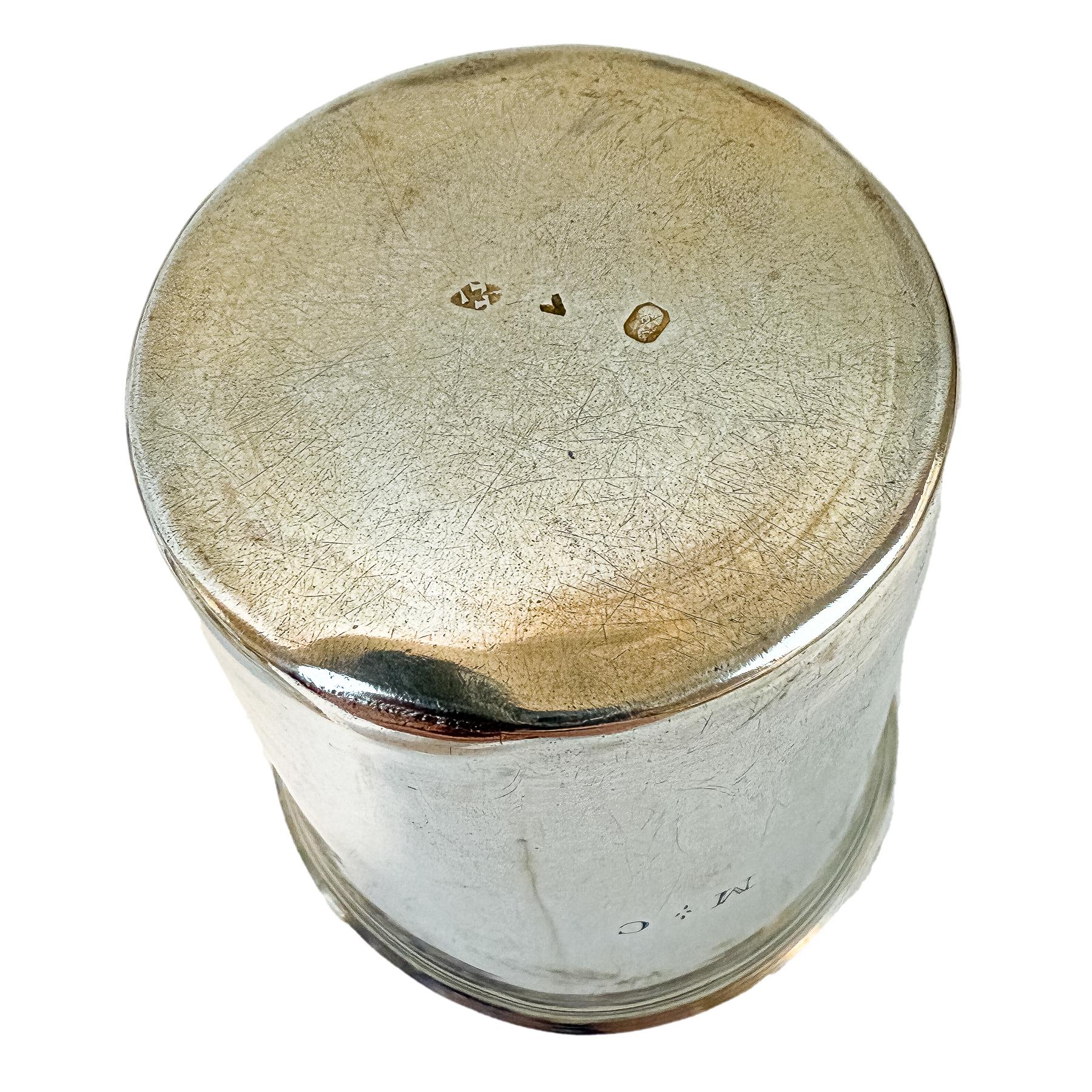 OCHO VASOS DE PLATA DE FINALES DEL SIGLO XIX