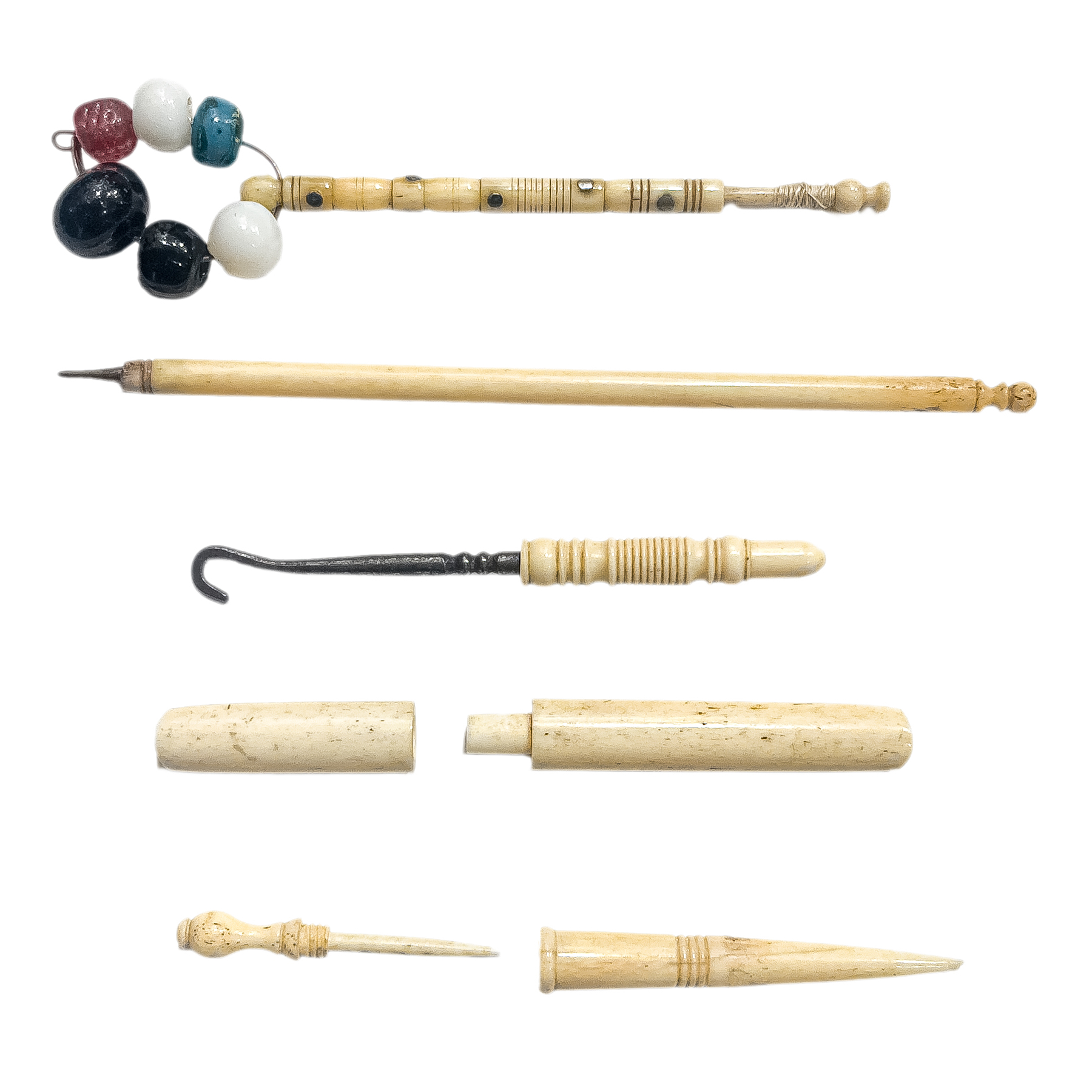CONJUNTO DE UTENSILIOS PARA COSTURA DEL S.XIX