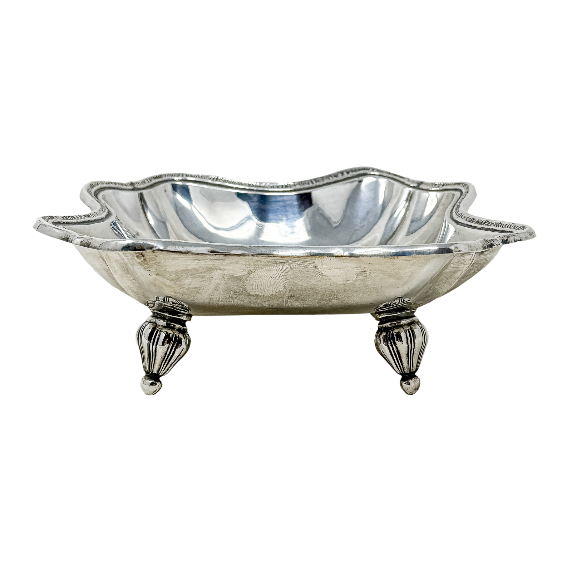 CENTRO DE MESA EN PLATA DE MEDIADOS DE SIGLO XX