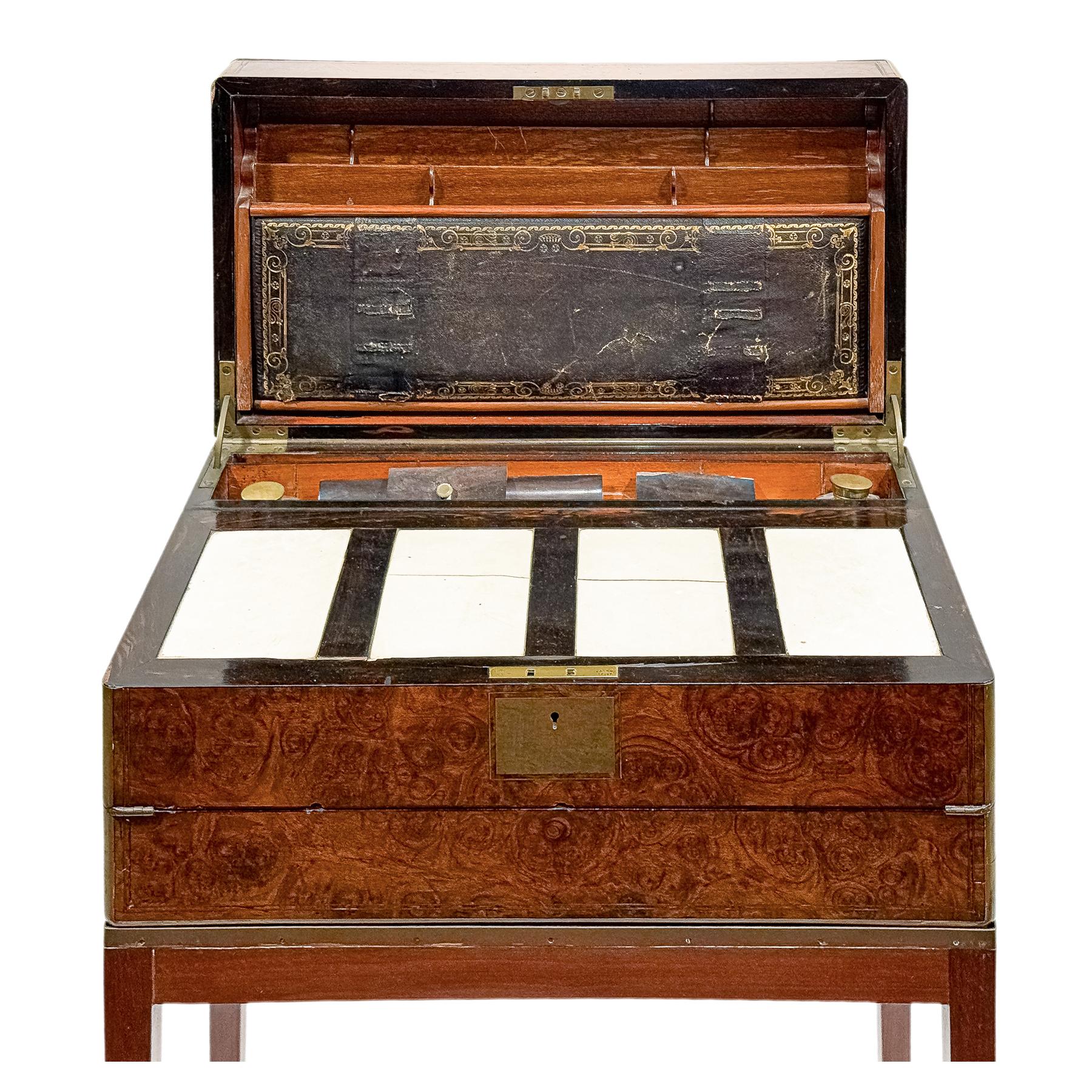 CAJA ESCRITORIO DE VIAJE INGLESA DE SEGUNDA MITAD S. XIX