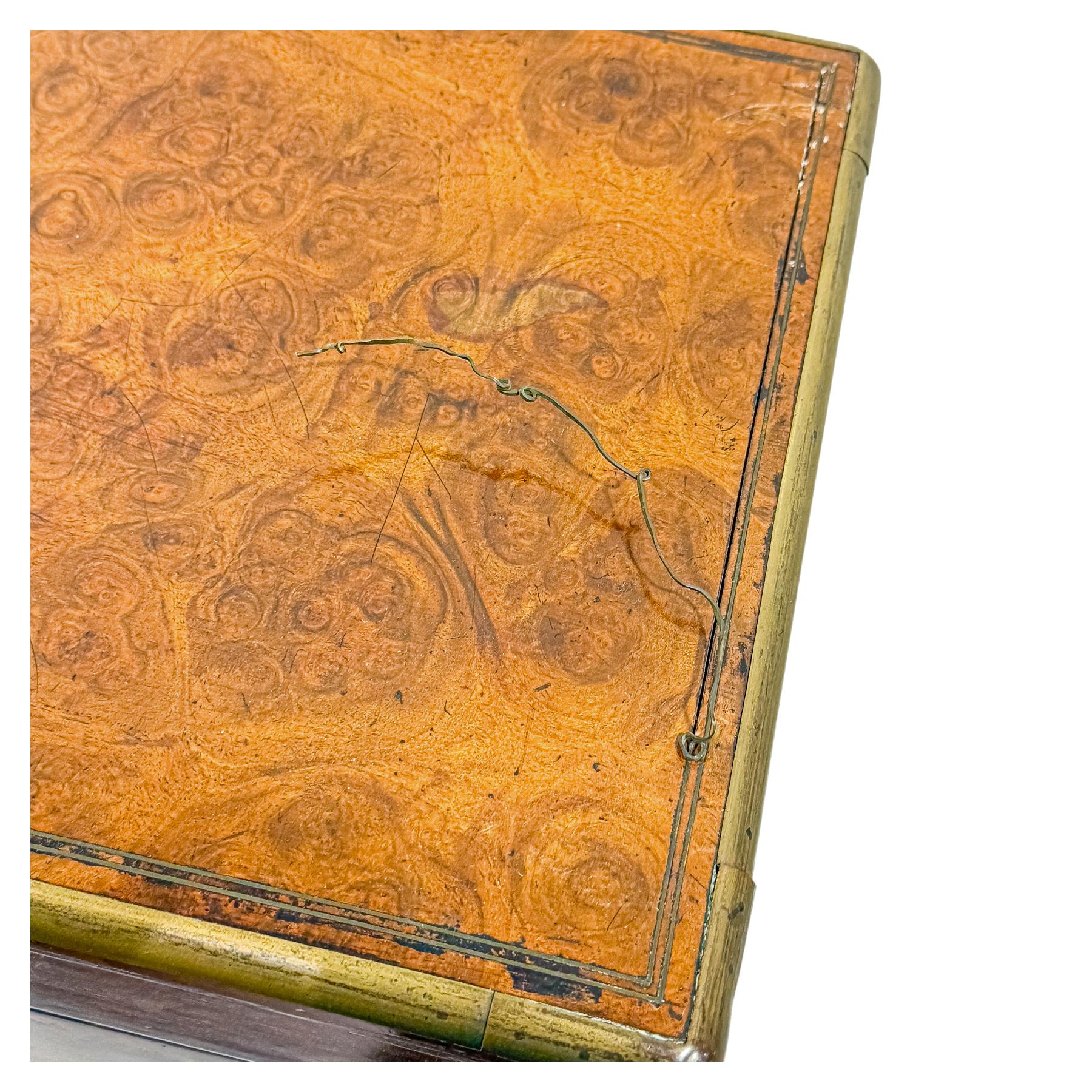 CAJA ESCRITORIO DE VIAJE INGLESA DE SEGUNDA MITAD S. XIX